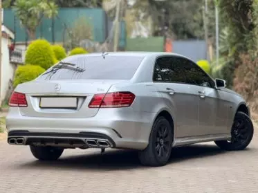 Mercedes-Benz E 250