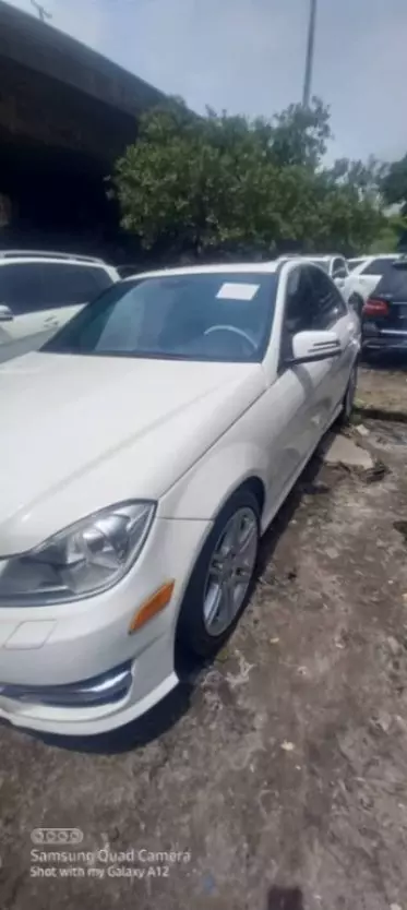 Mercedes-Benz C 300