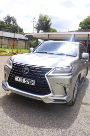 Lexus LX 570