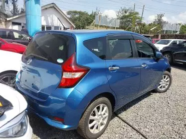 Nissan Note medalist