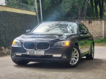 BMW 740