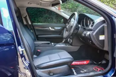 Mercedes-Benz C200