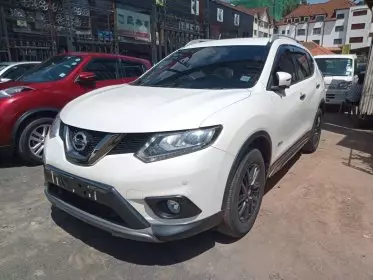 Nissan x-trail hybrid