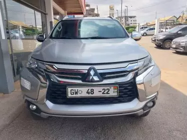 Mitsubishi Pajero Sport
