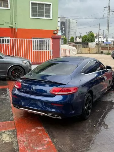Mercedes-Benz C 300