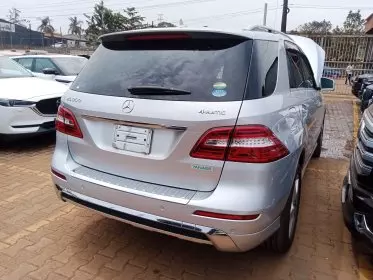 Mercedes-Benz ML 350
