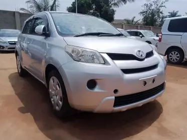 Toyota Ist