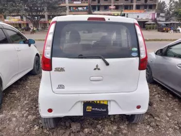 Mitsubishi EK wagon