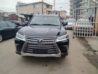 Lexus LX 570