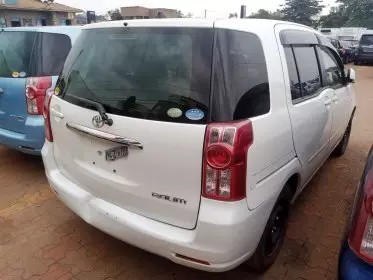 Toyota Raum