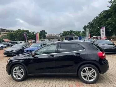 Mercedes-Benz GLA 250