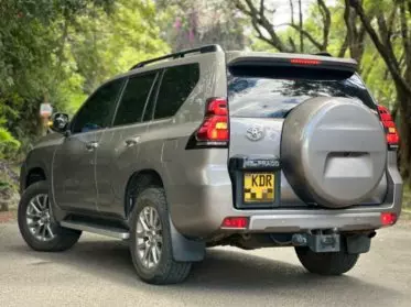 Toyota Land Cruiser Prado VX.L