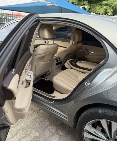 Mercedes-Benz S 550