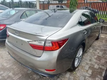 Lexus ES 350