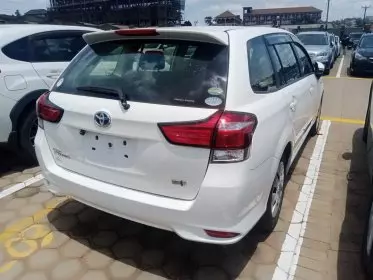 Toyota Fielder hybrid