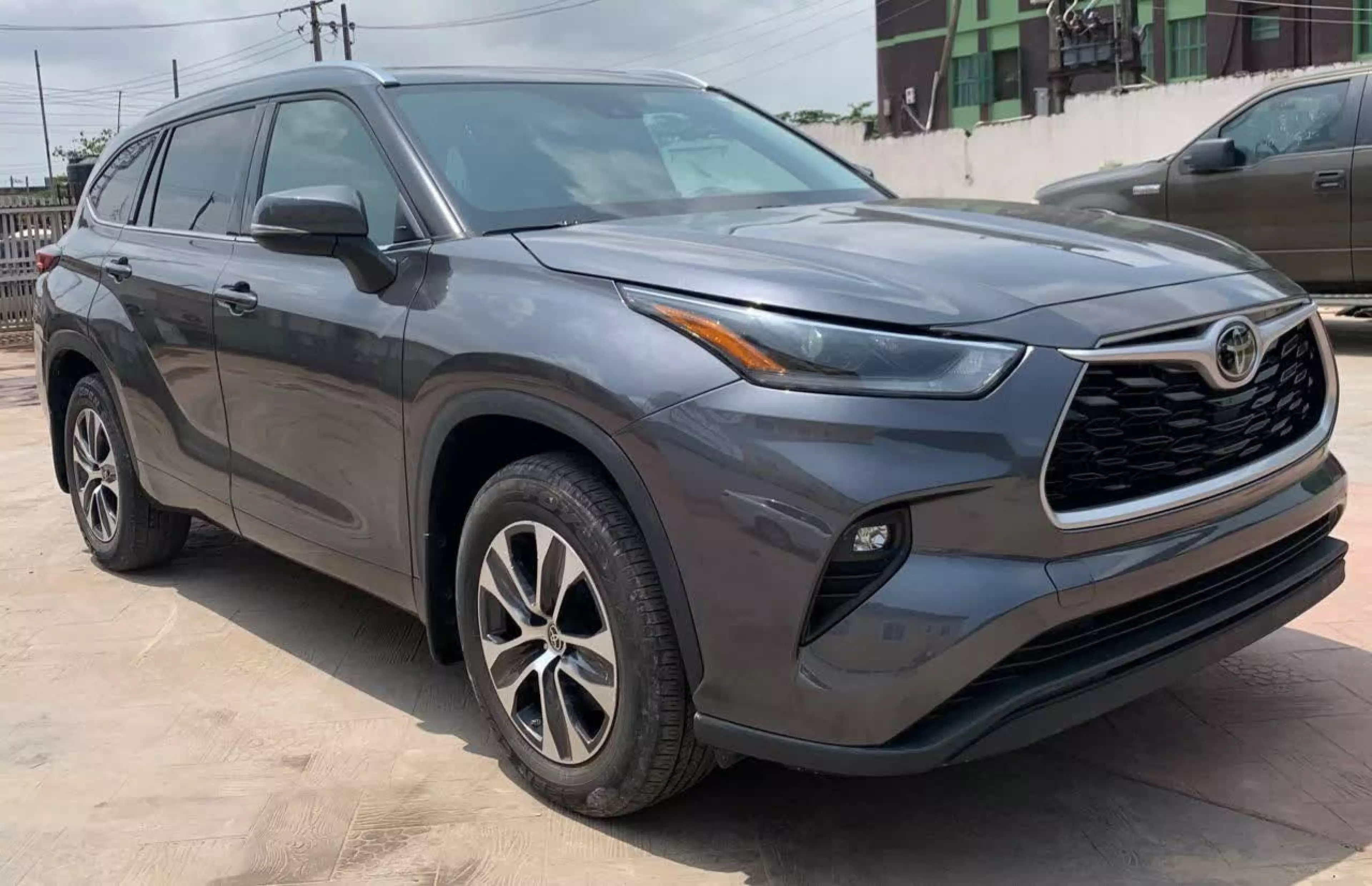 Toyota Highlander  - 2021