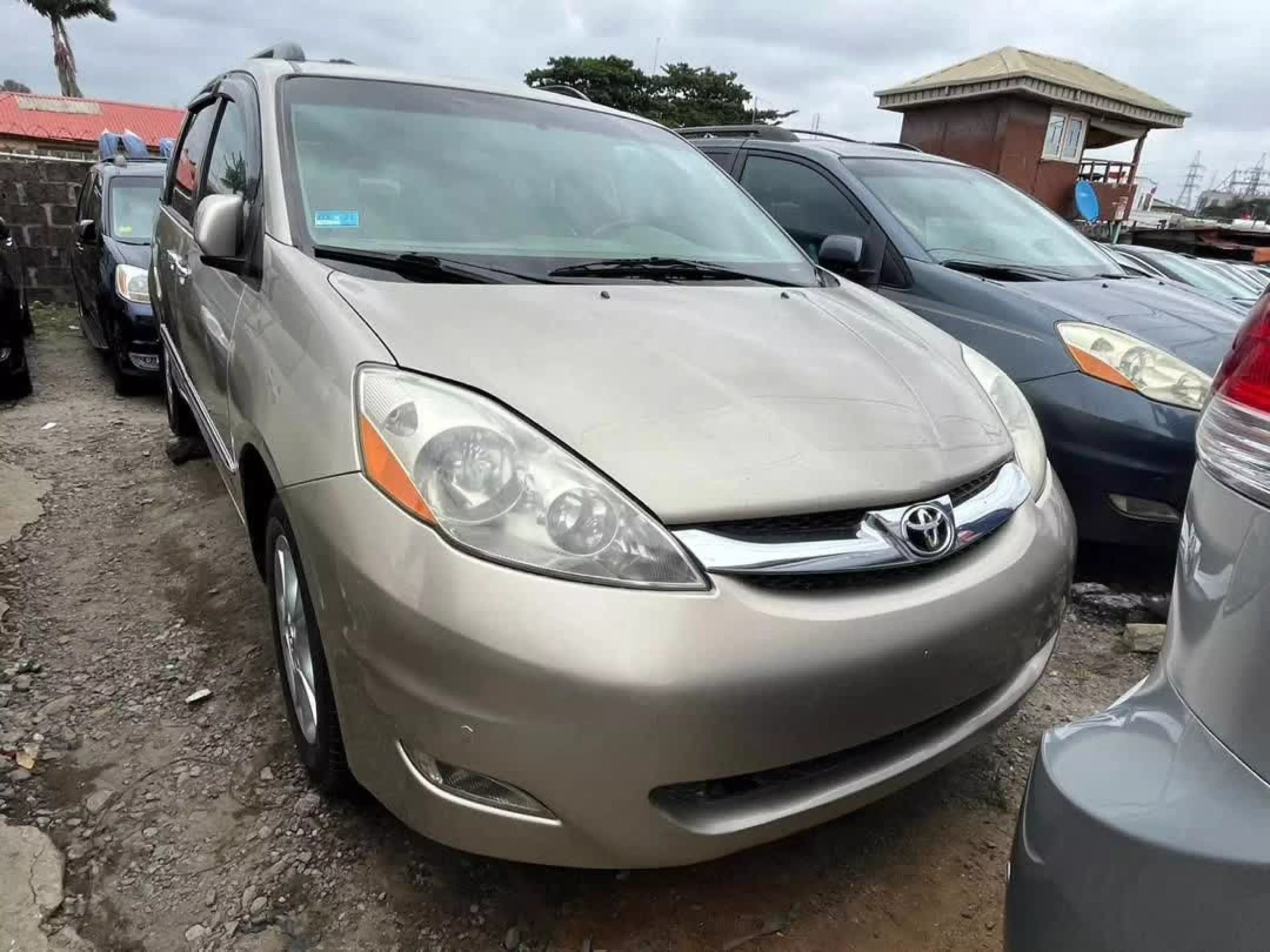 Toyota Sienna - 2006