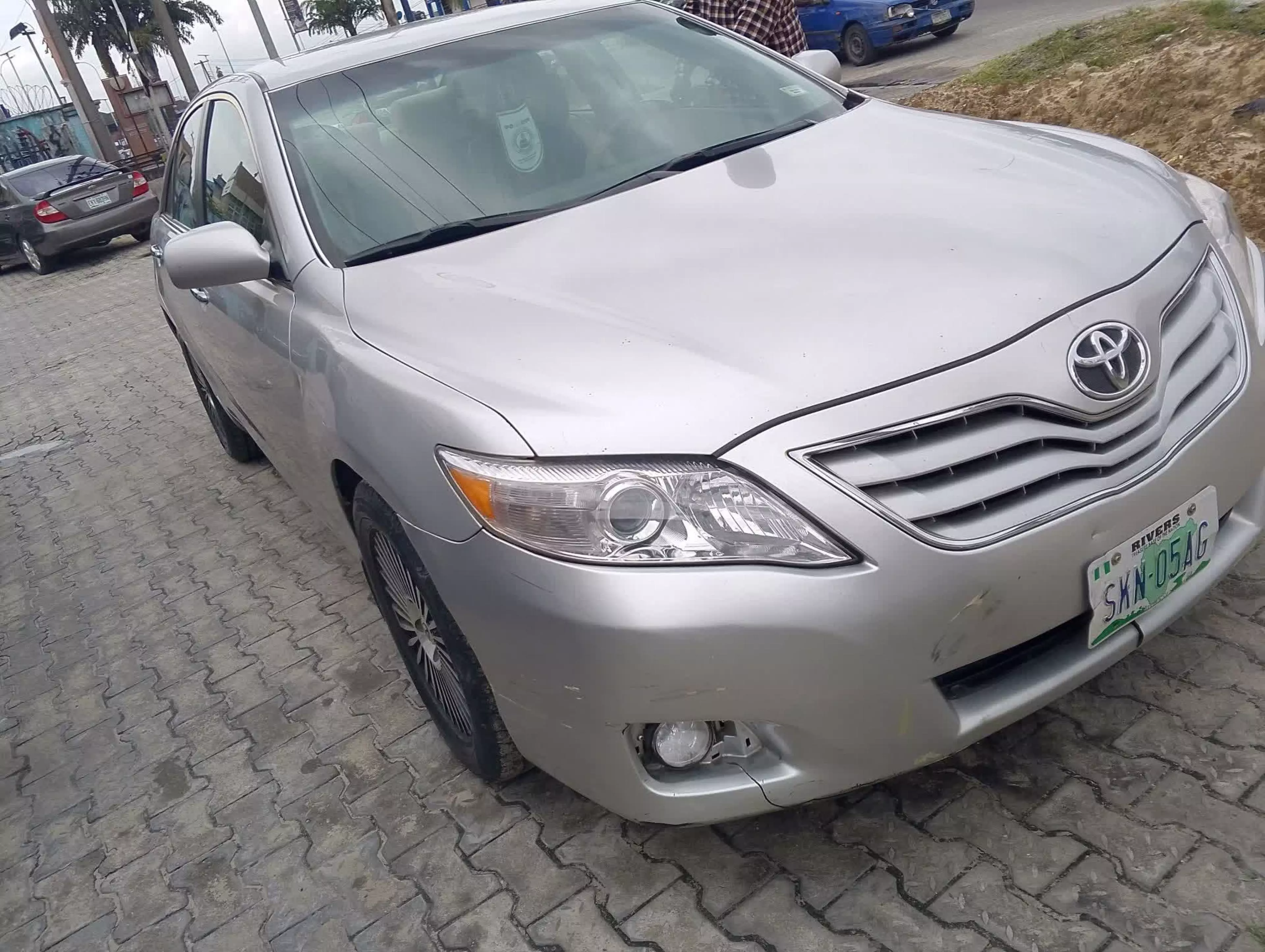 Toyota Camry - 2011