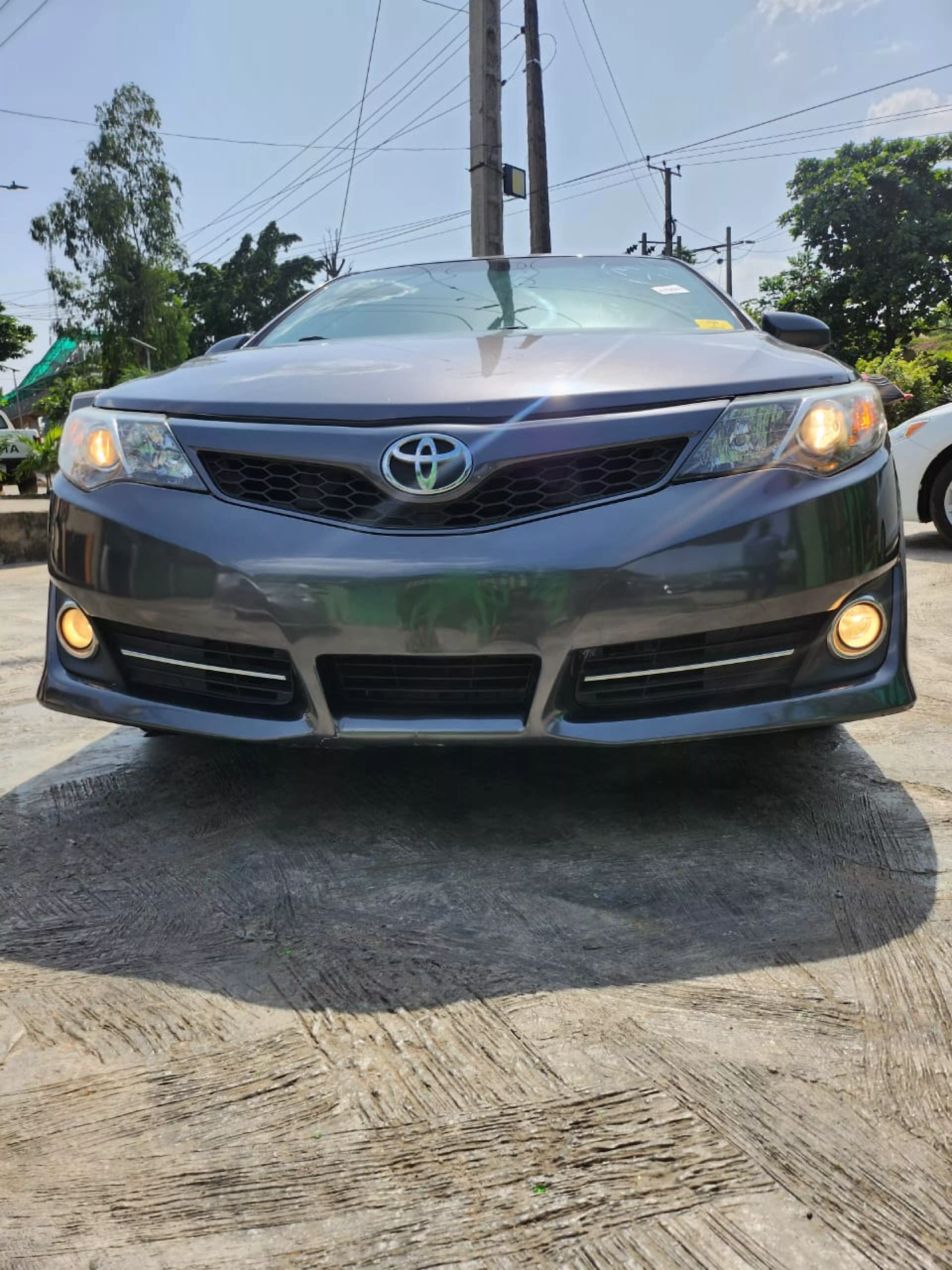 Toyota Camry  - 2014