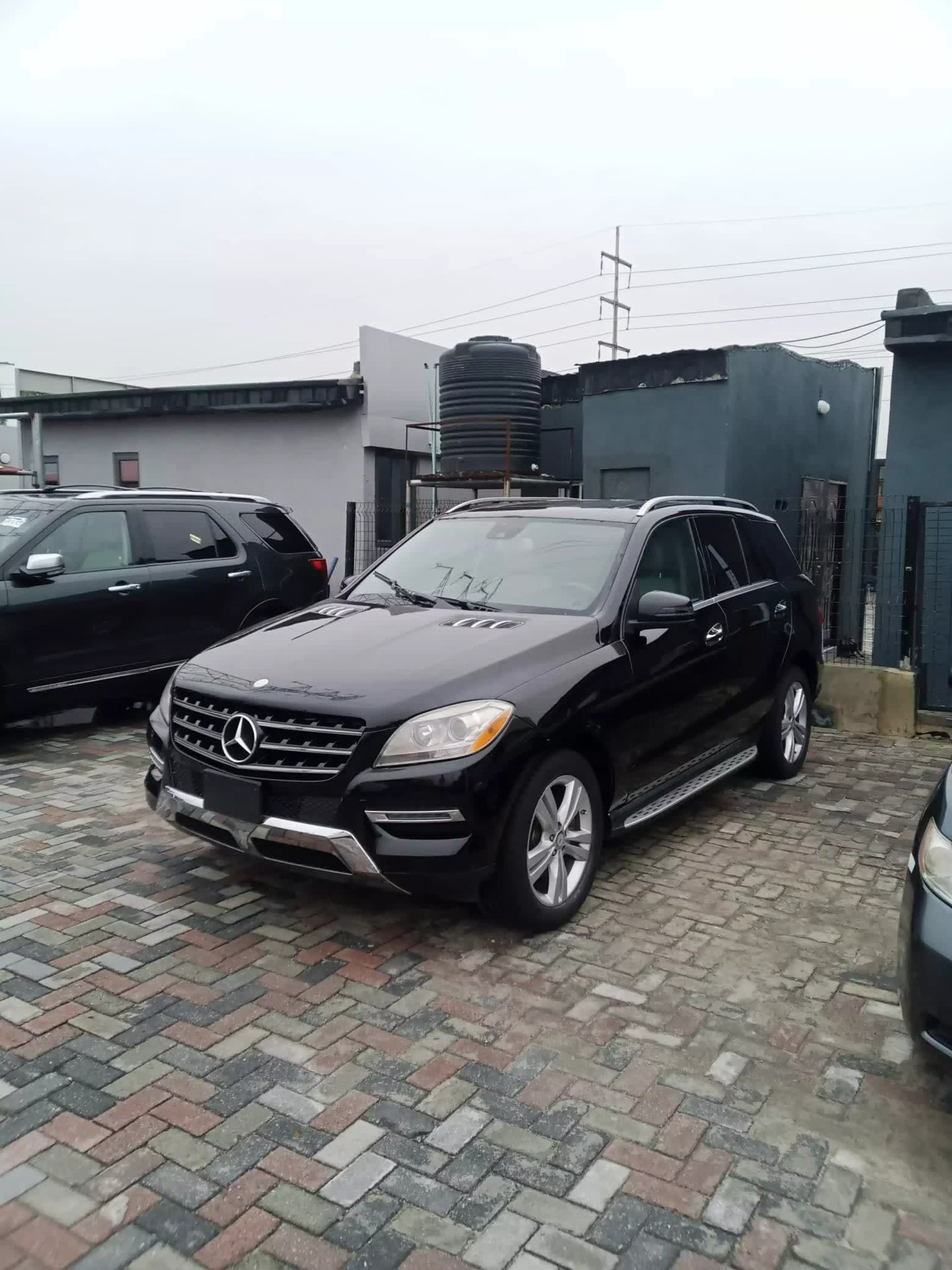 Mercedes-Benz ML 350  - 2012