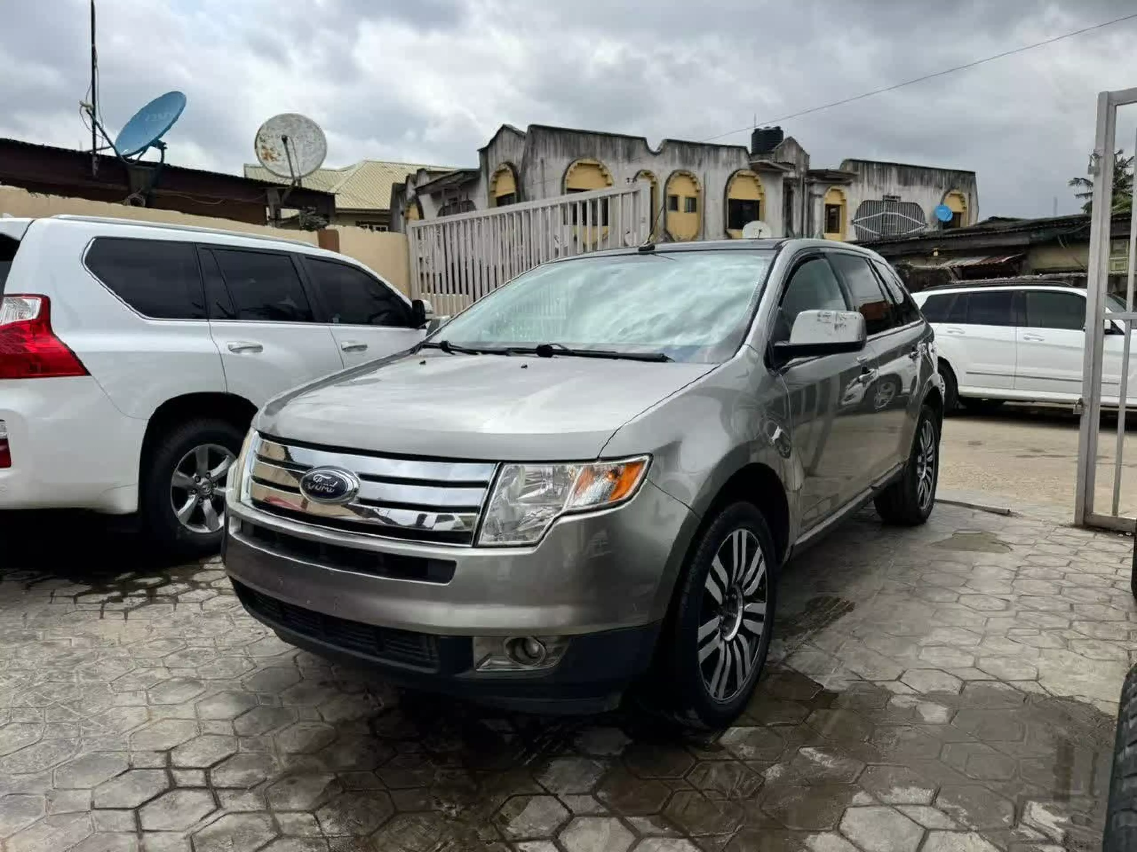 Ford Edge  - 2008