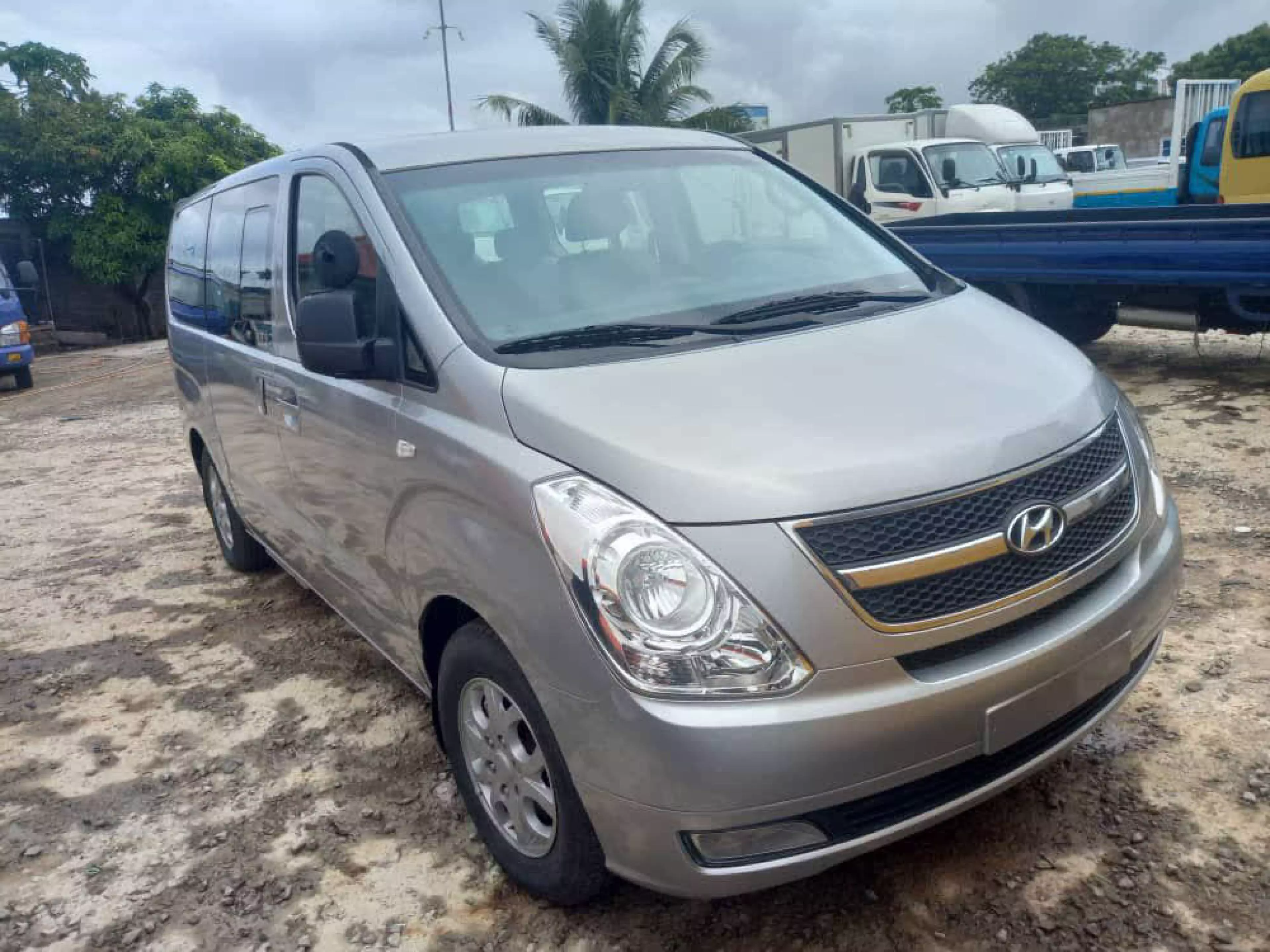 Hyundai H-1 Starex  - 2009