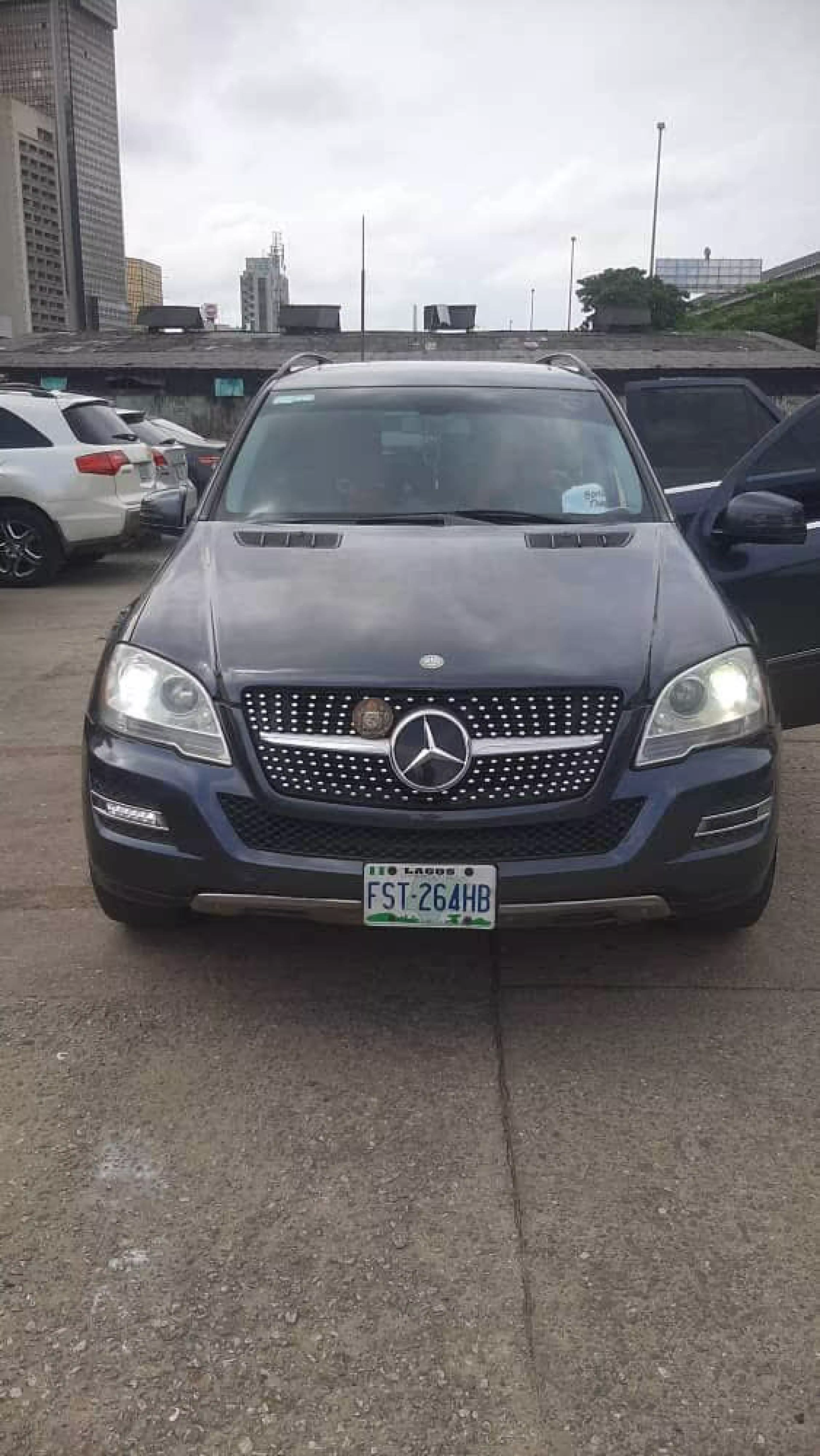 Mercedes-Benz ML 350 - 2011