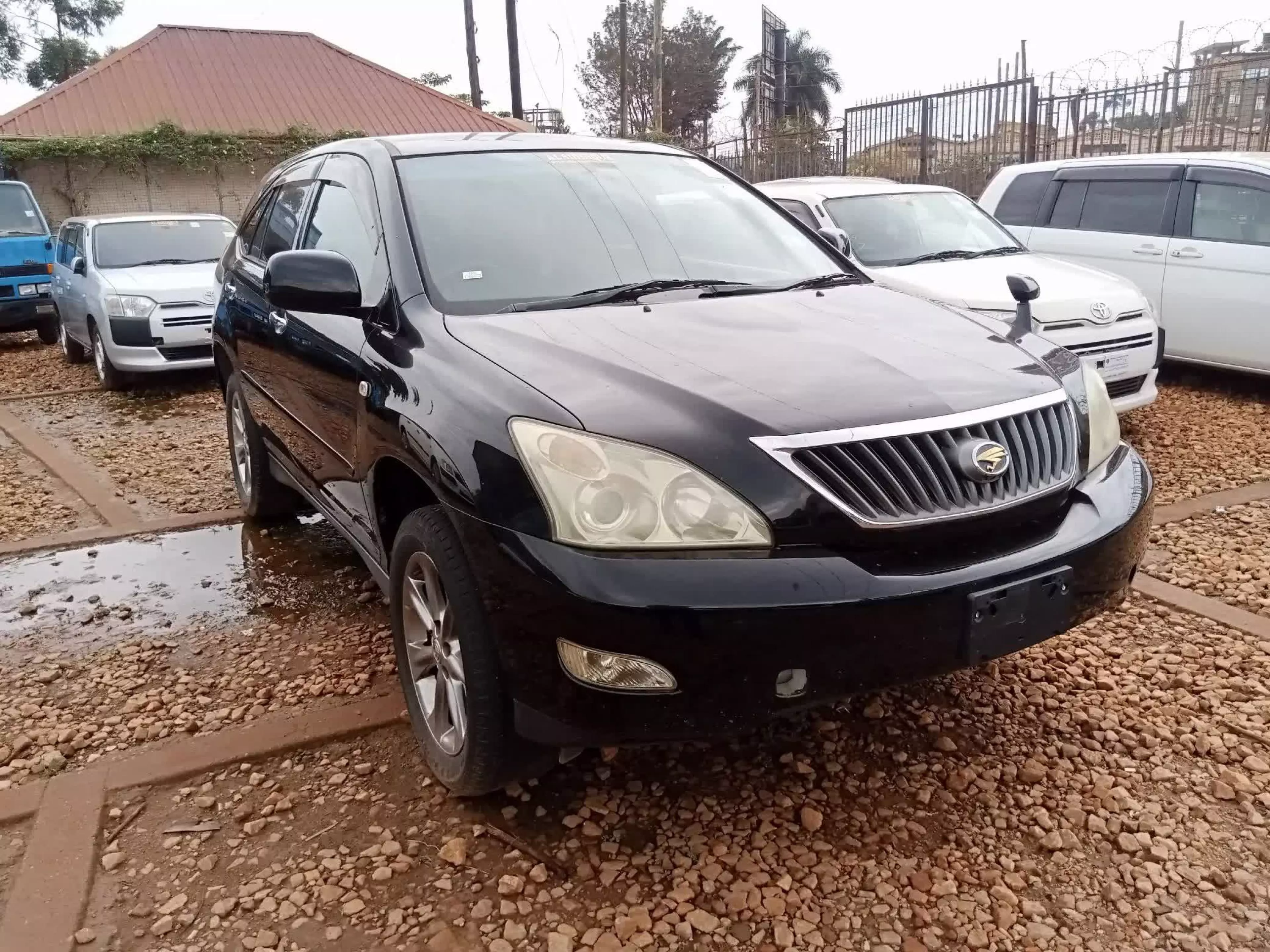 Toyota Harrier - 2011