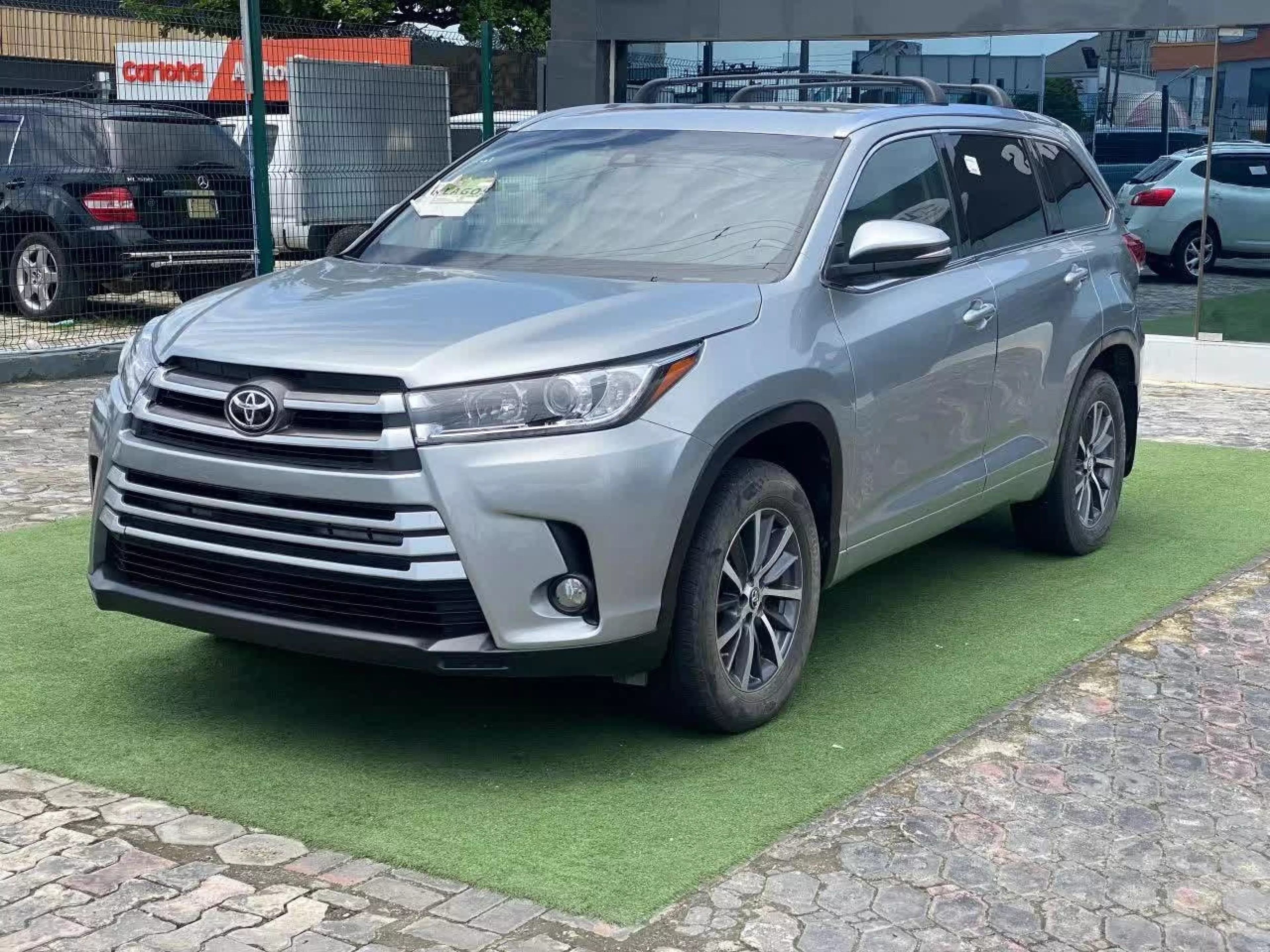 Toyota Highlander  - 2017