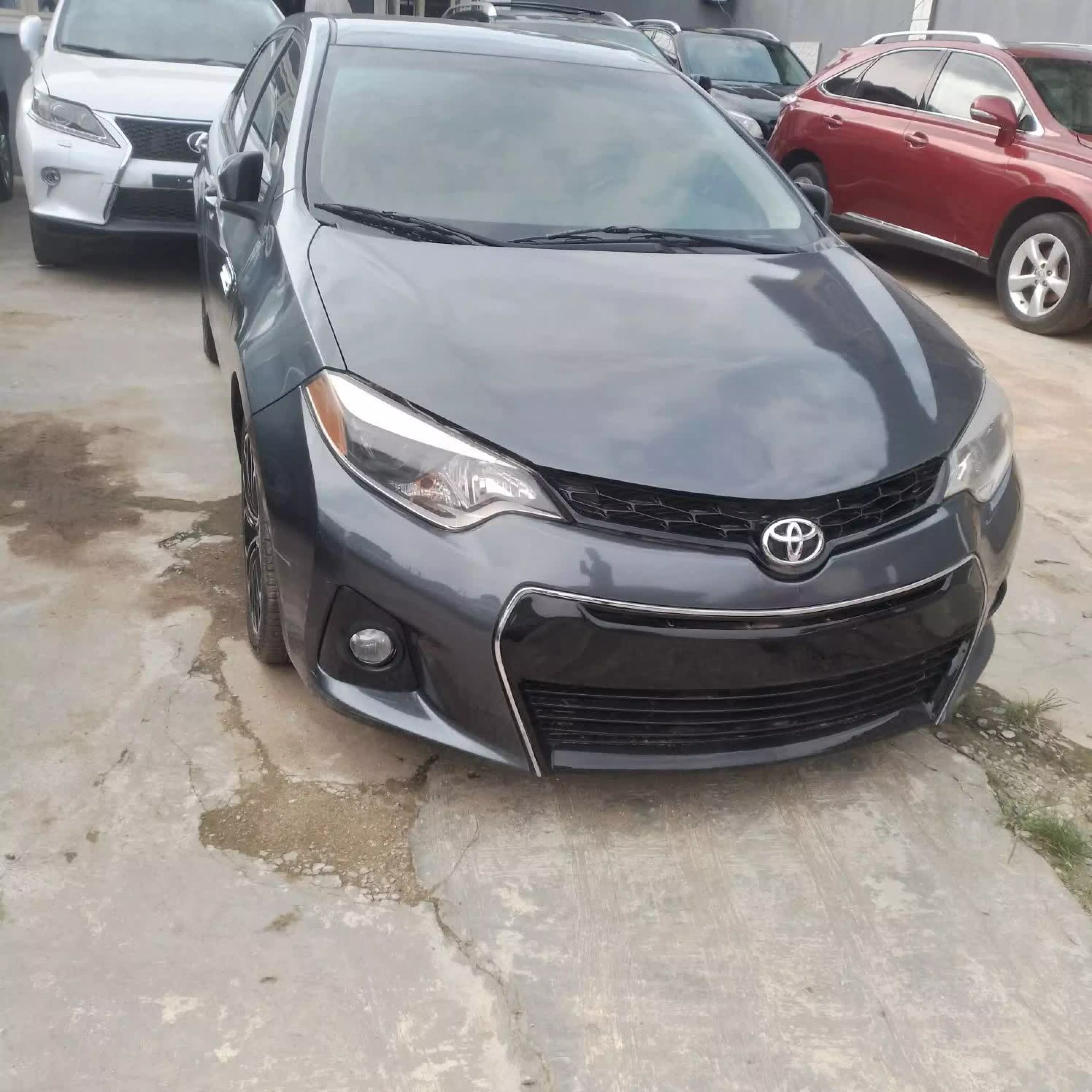 Toyota Corolla  - 2015