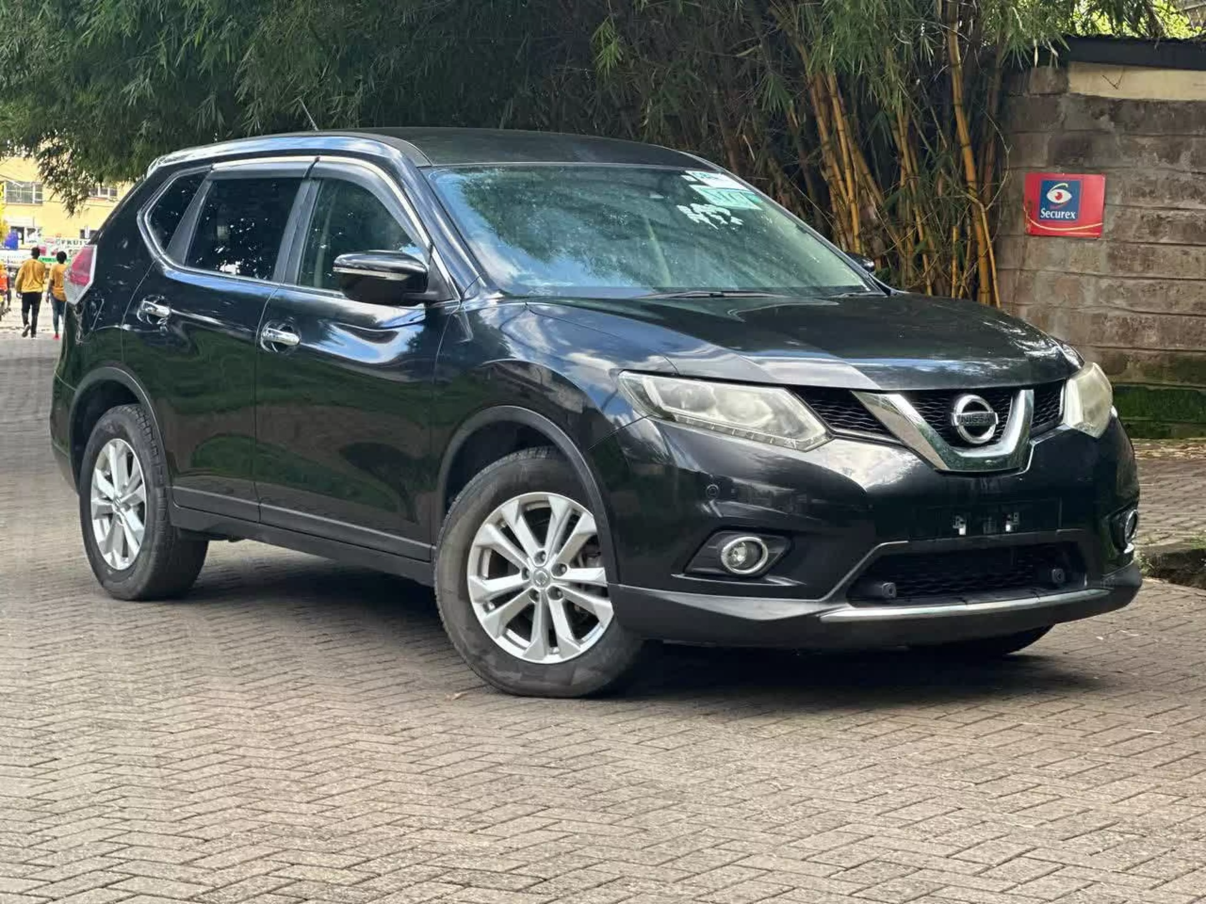 Nissan X-TRAIL - 2015