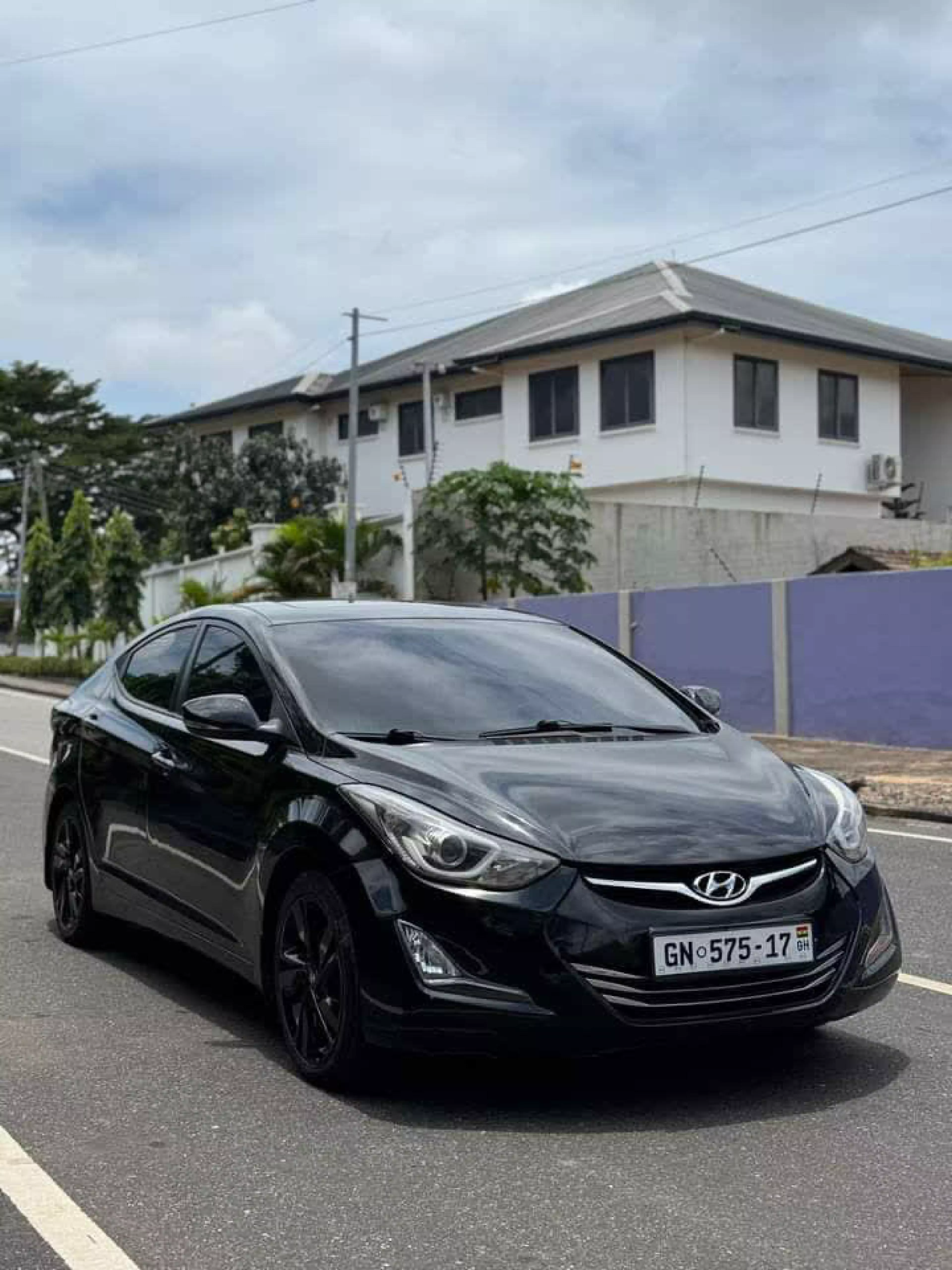 Hyundai Elantra - 2015