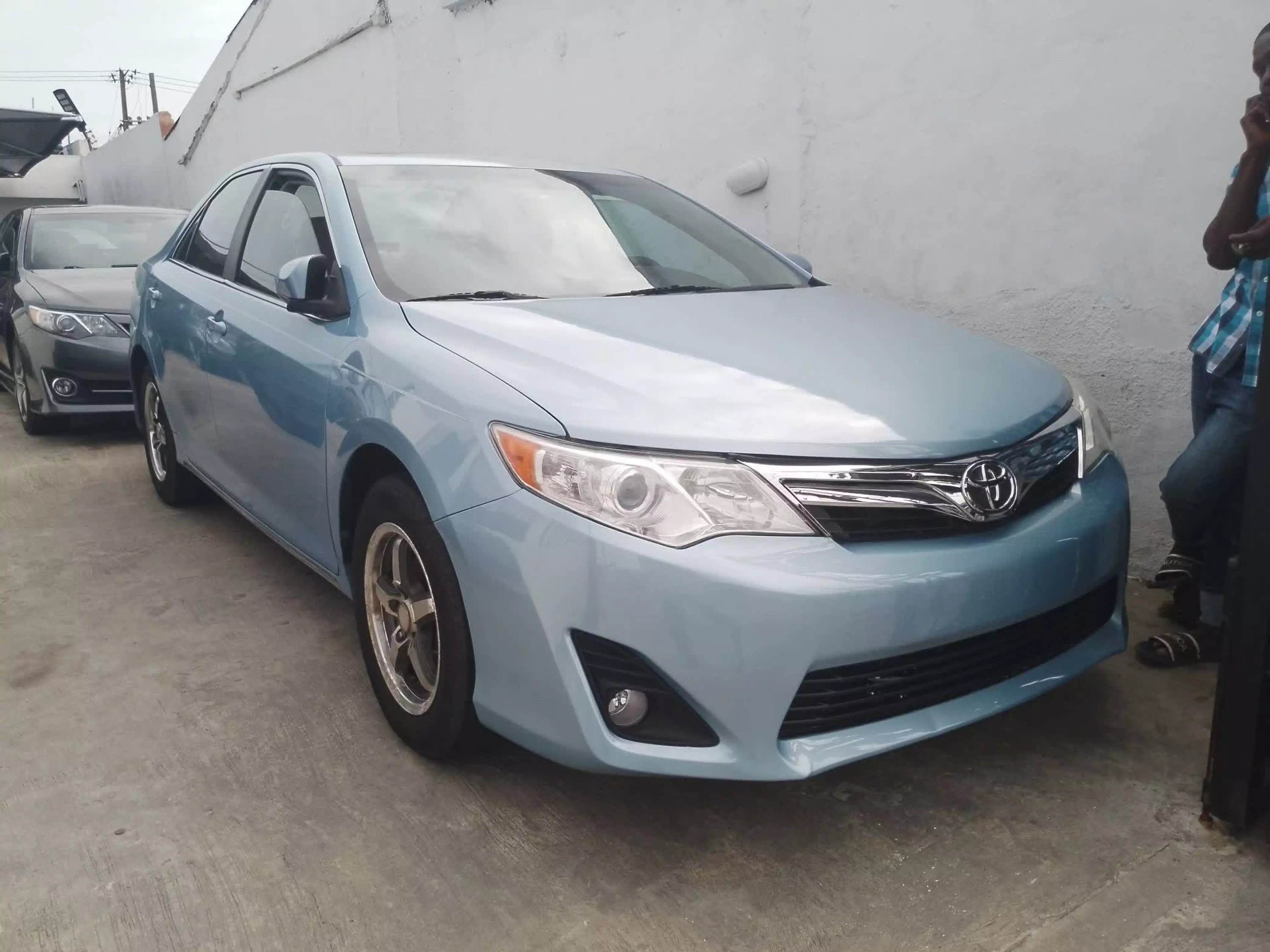 Toyota Camry  - 2012