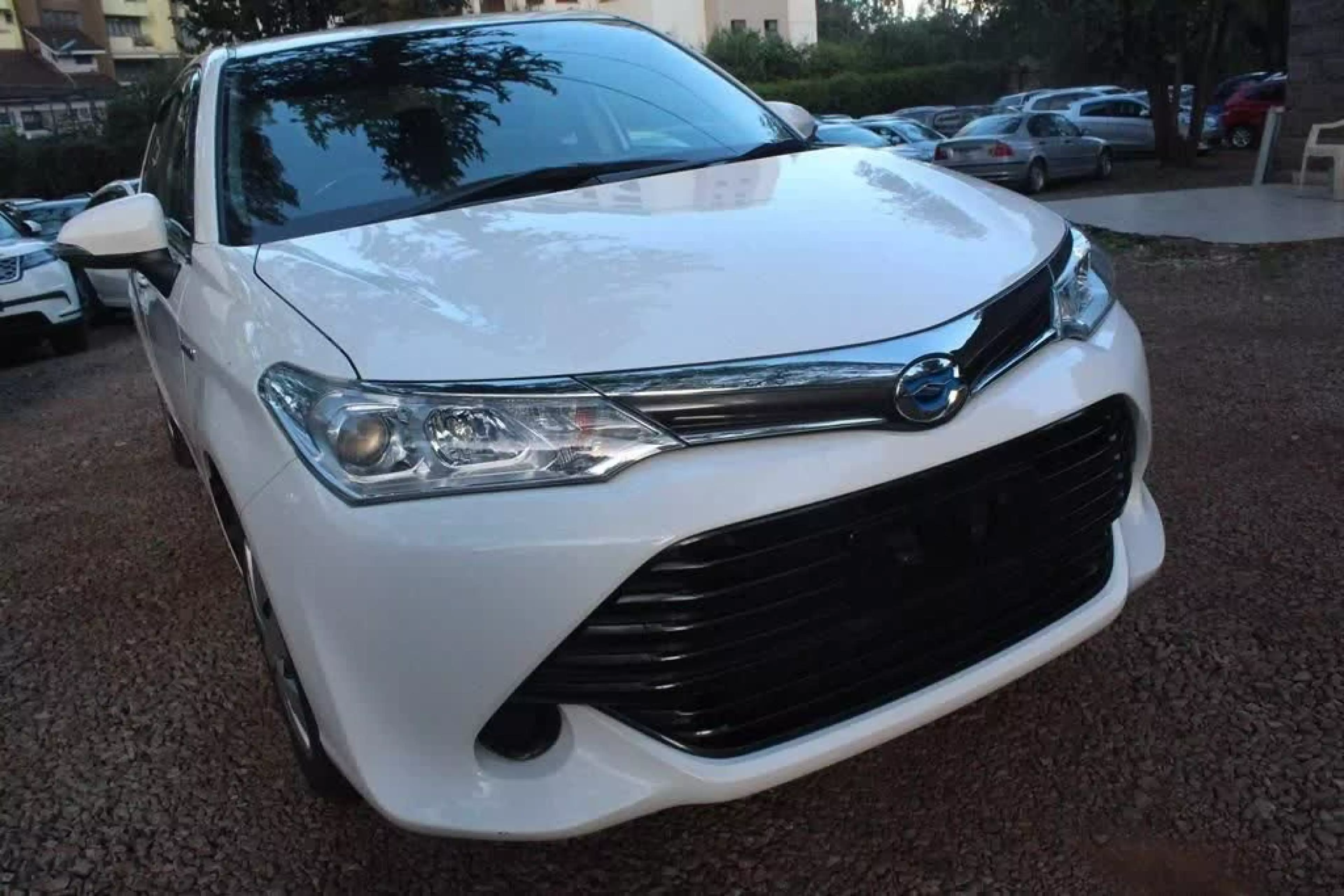 Toyota Axio hybrid  - 2016