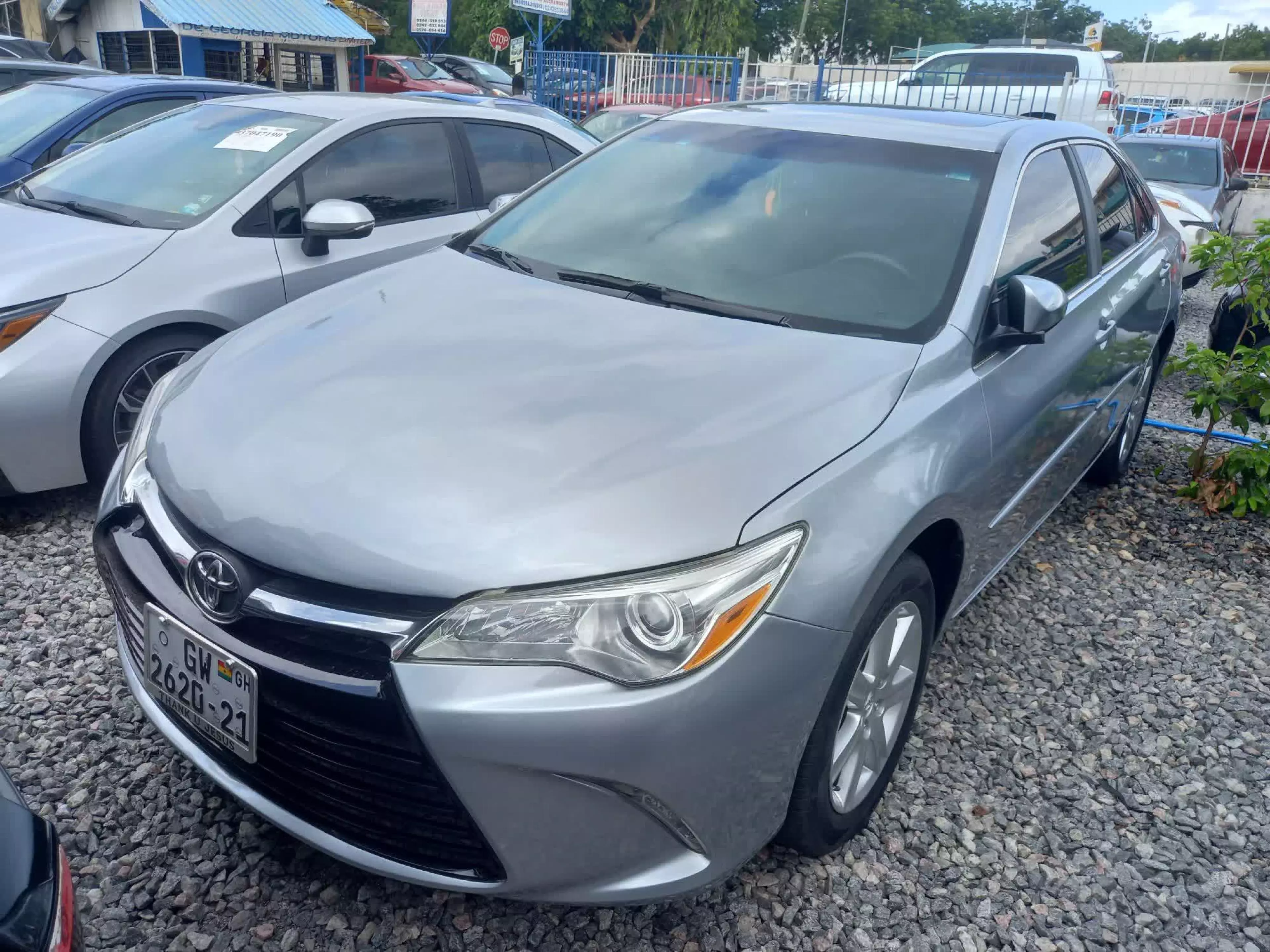 Toyota Camry - 2015