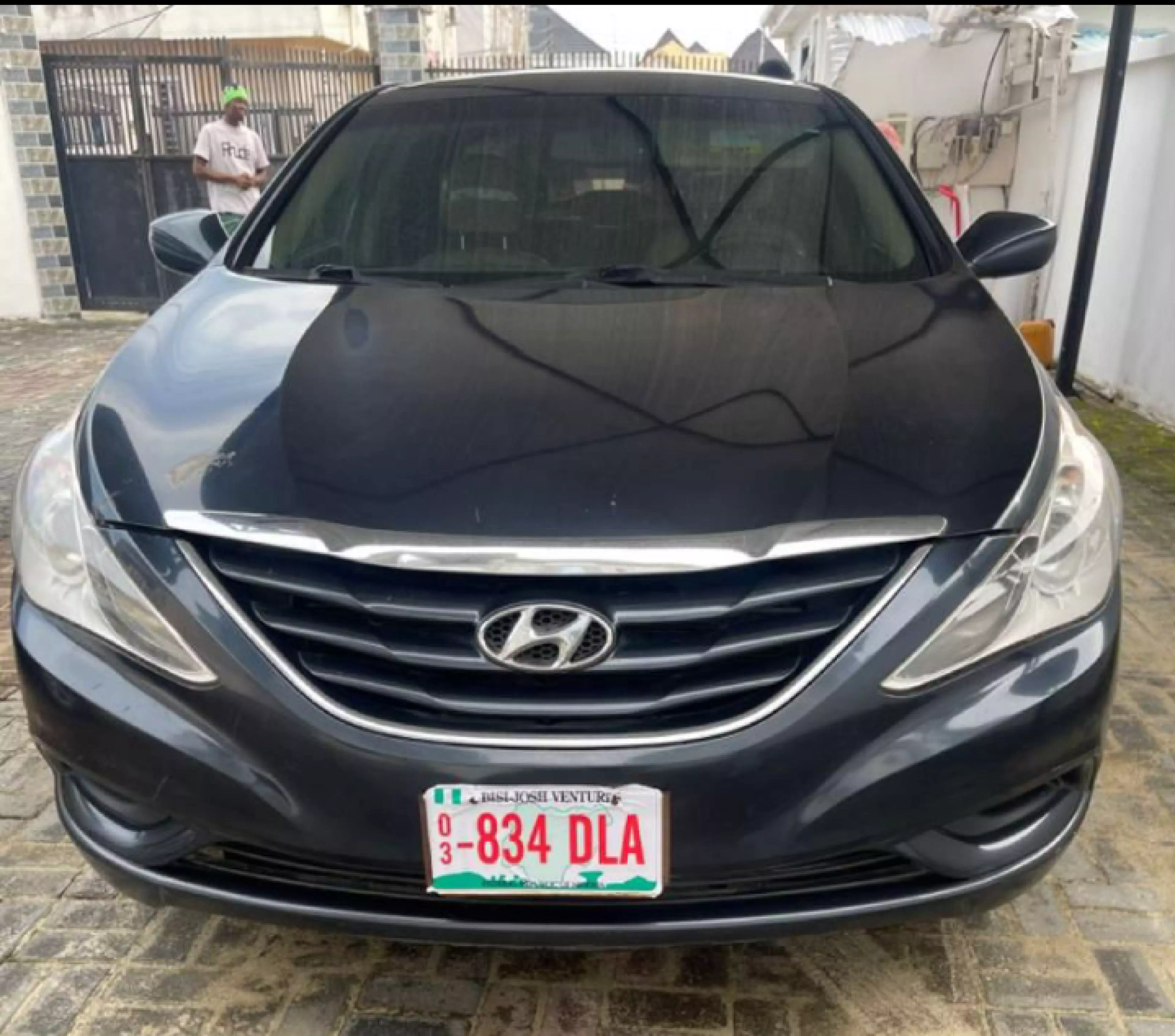 Hyundai Sonata - 2013