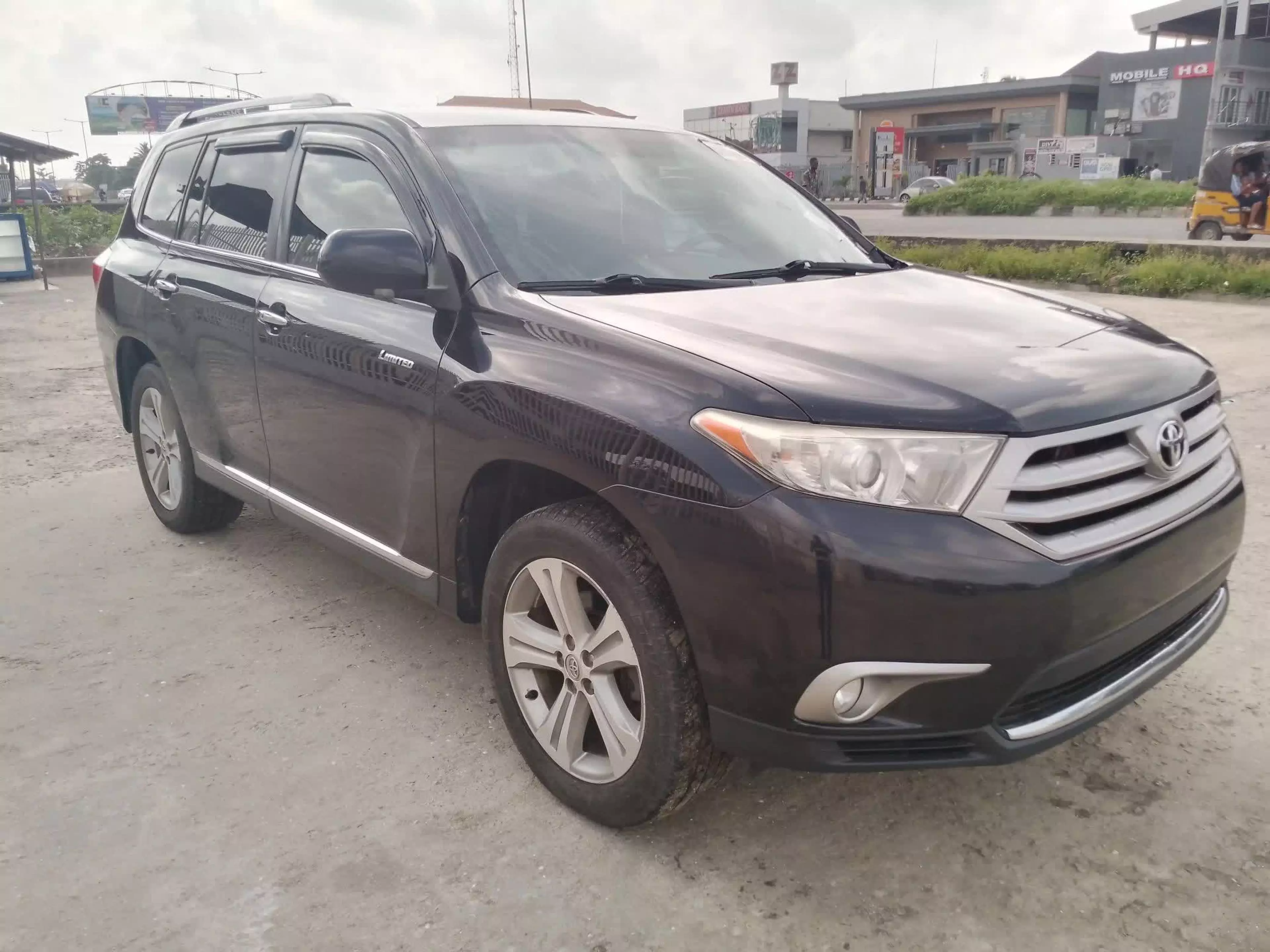 Toyota Highlander  - 2013