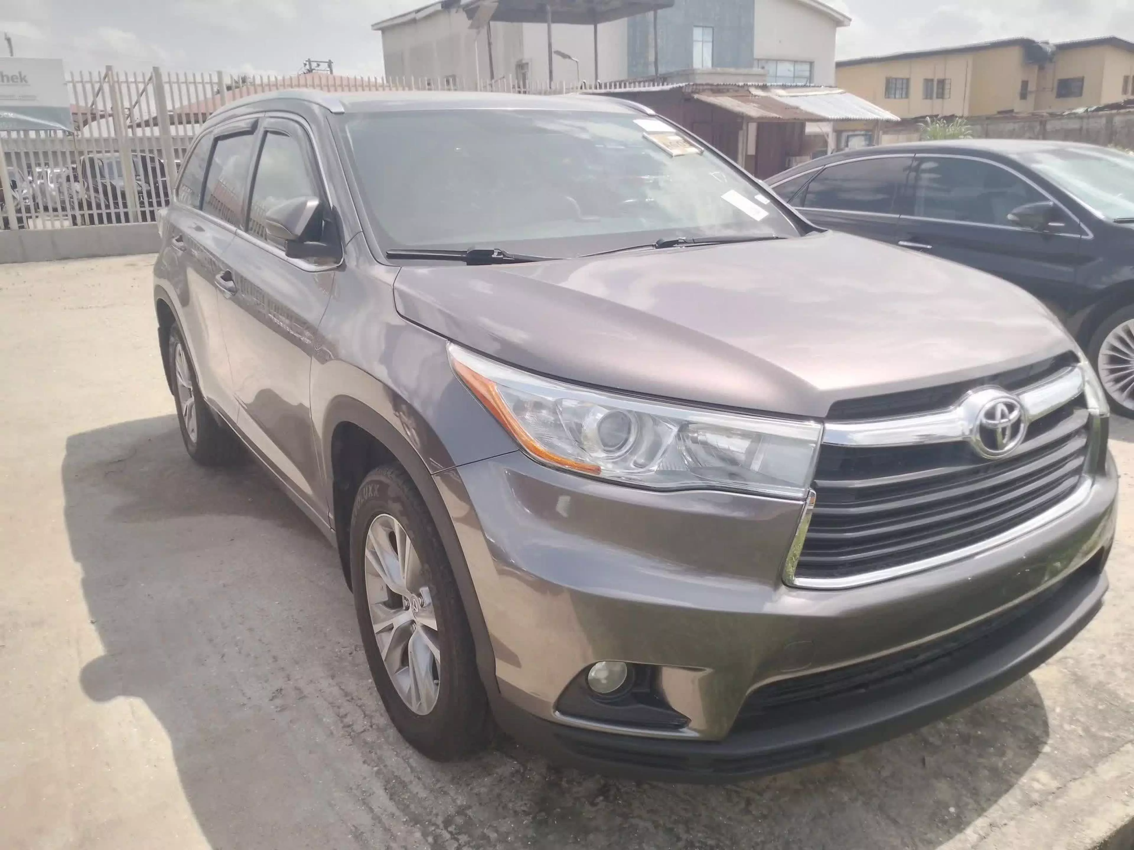 Toyota Highlander - 2015