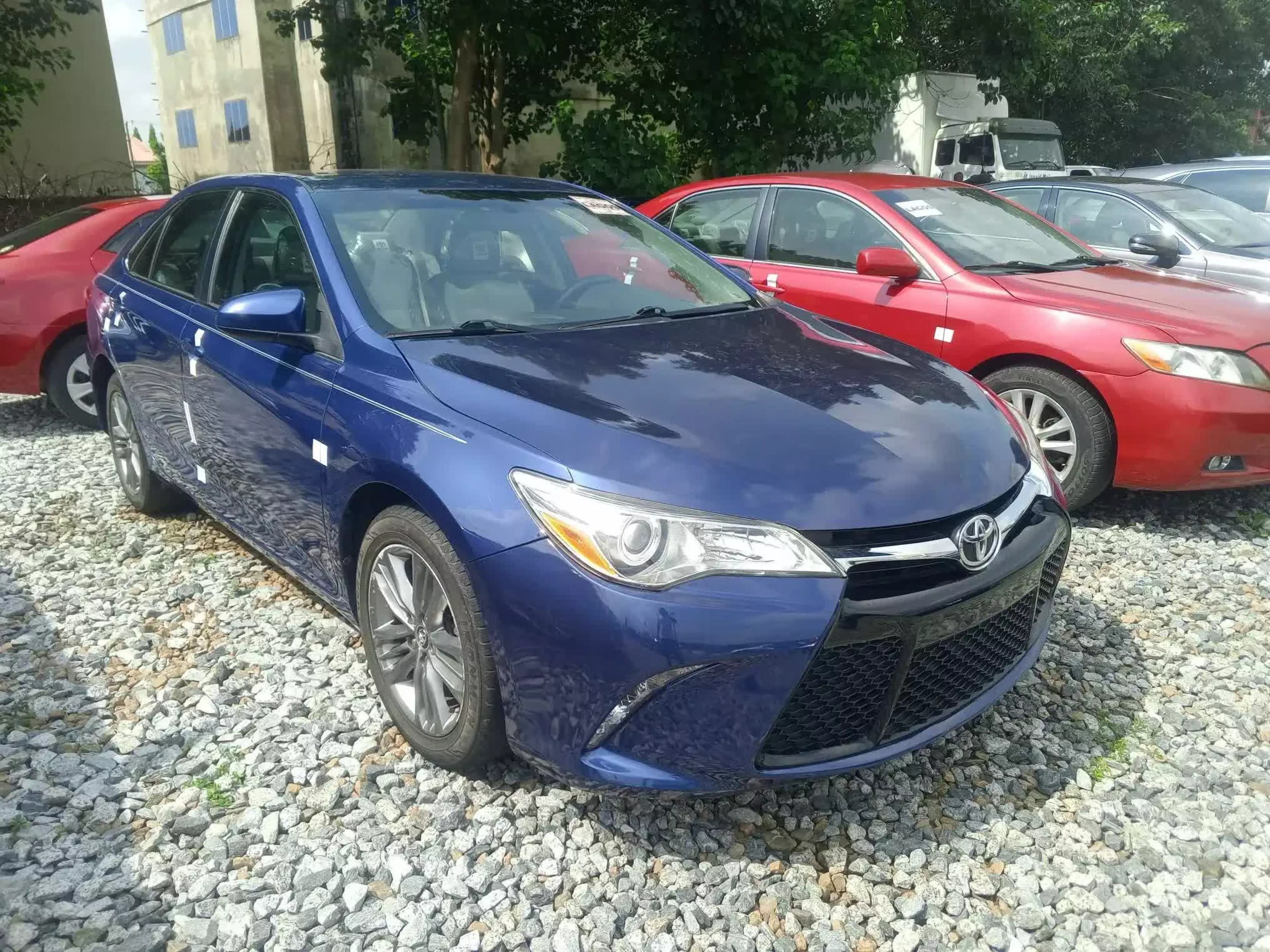 Toyota Camry - 2015