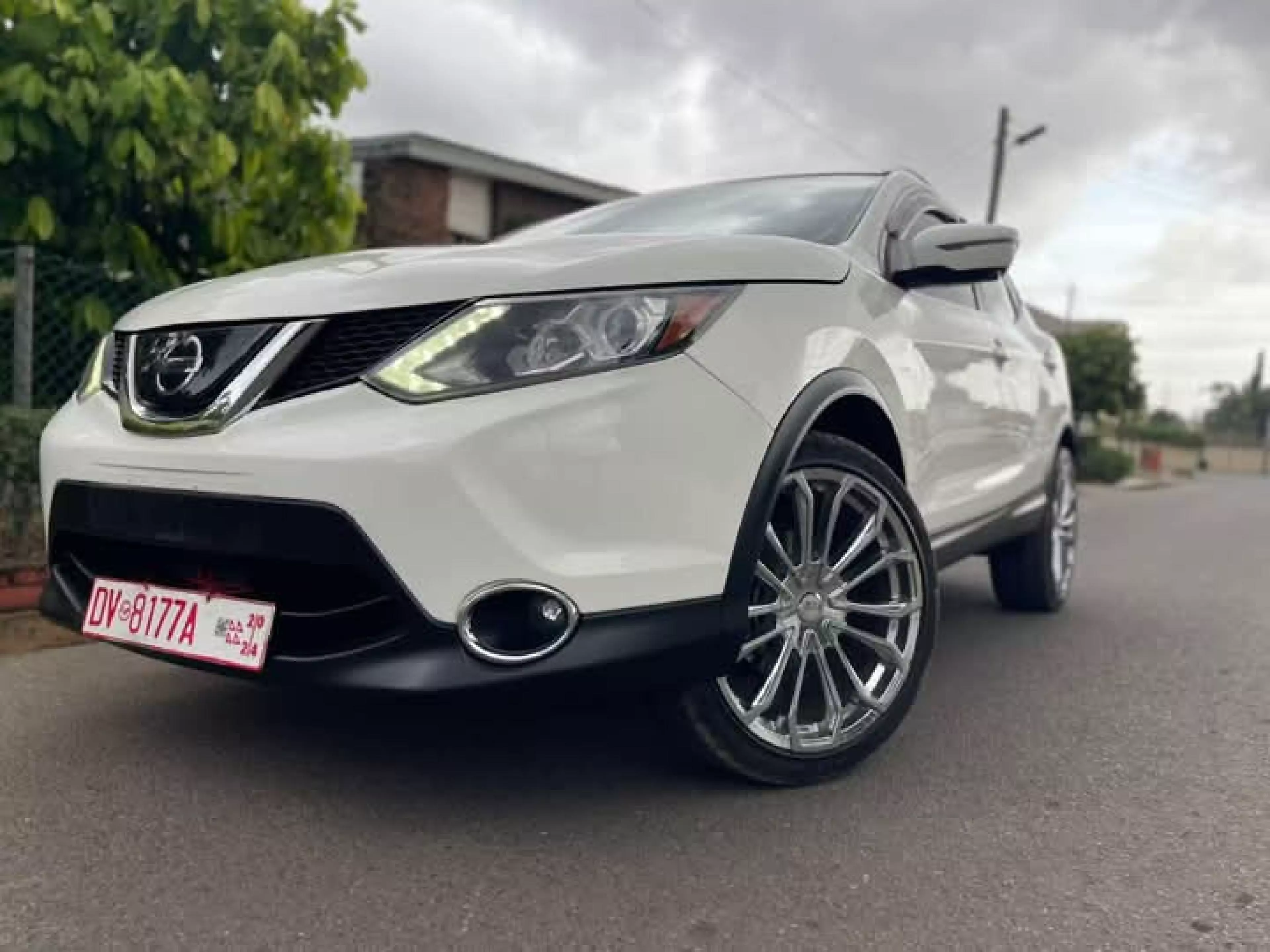 Nissan Rogue  - 2019