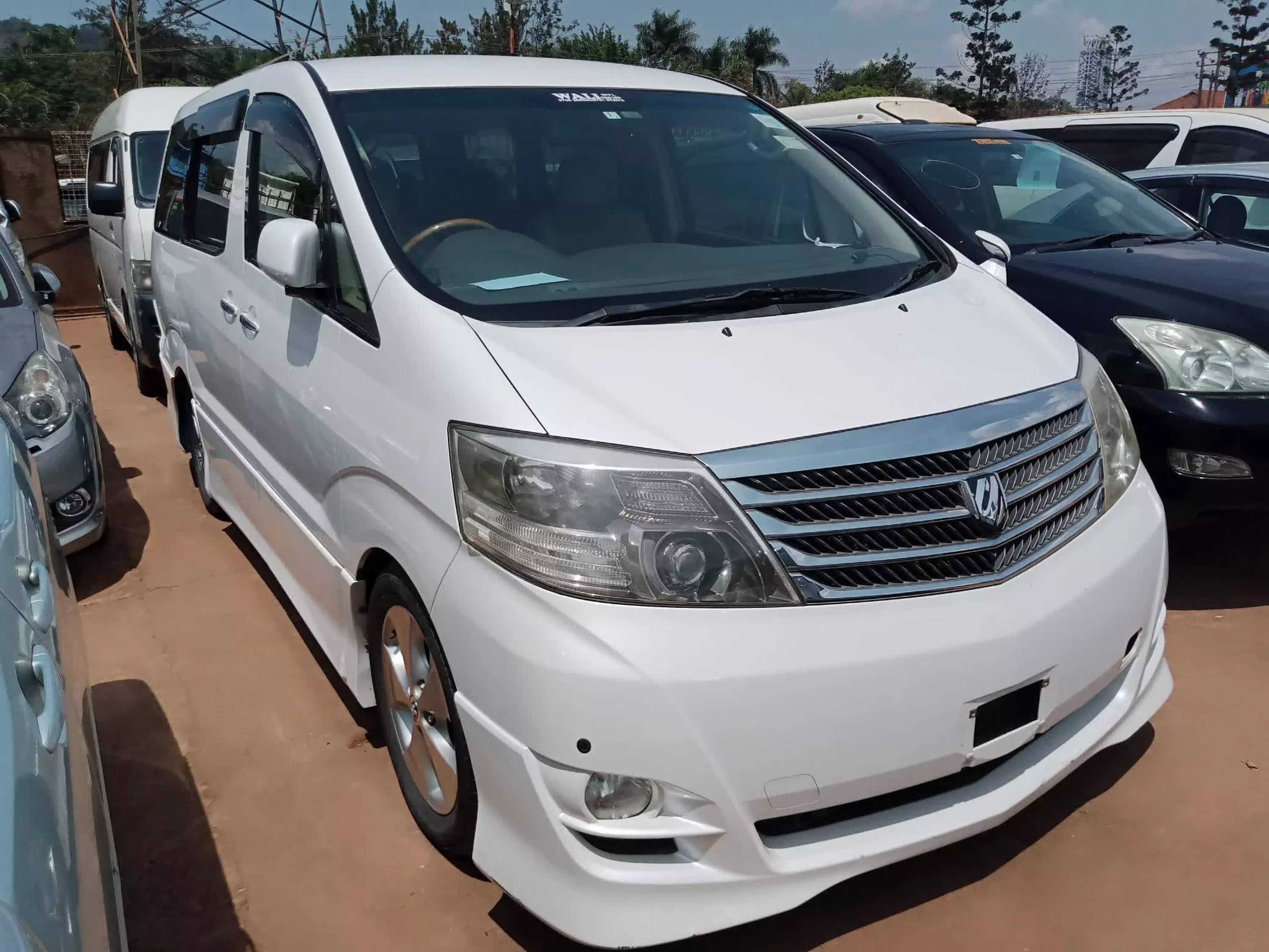 Toyota Alphard  - 2008