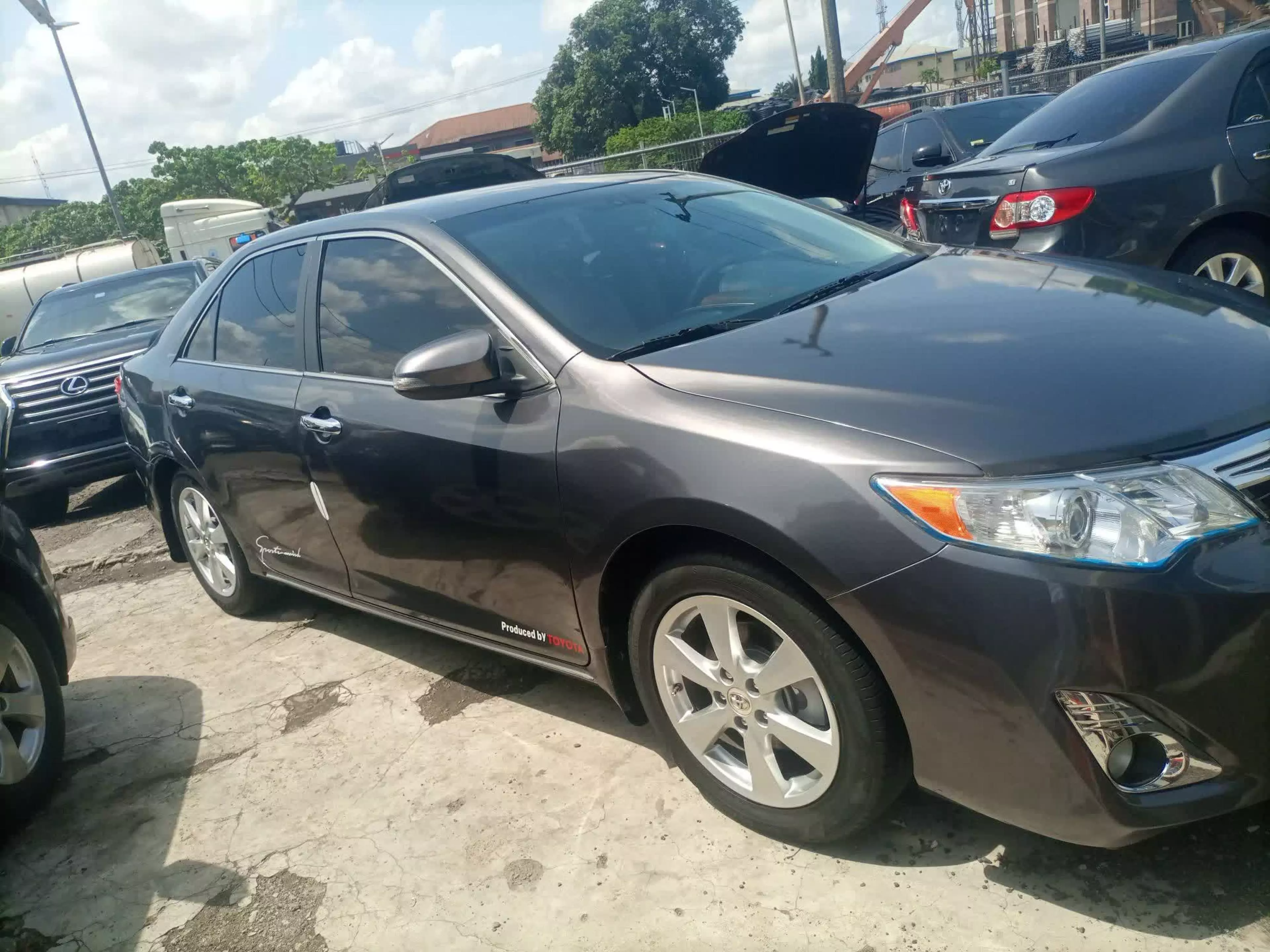 Toyota Camry - 2012