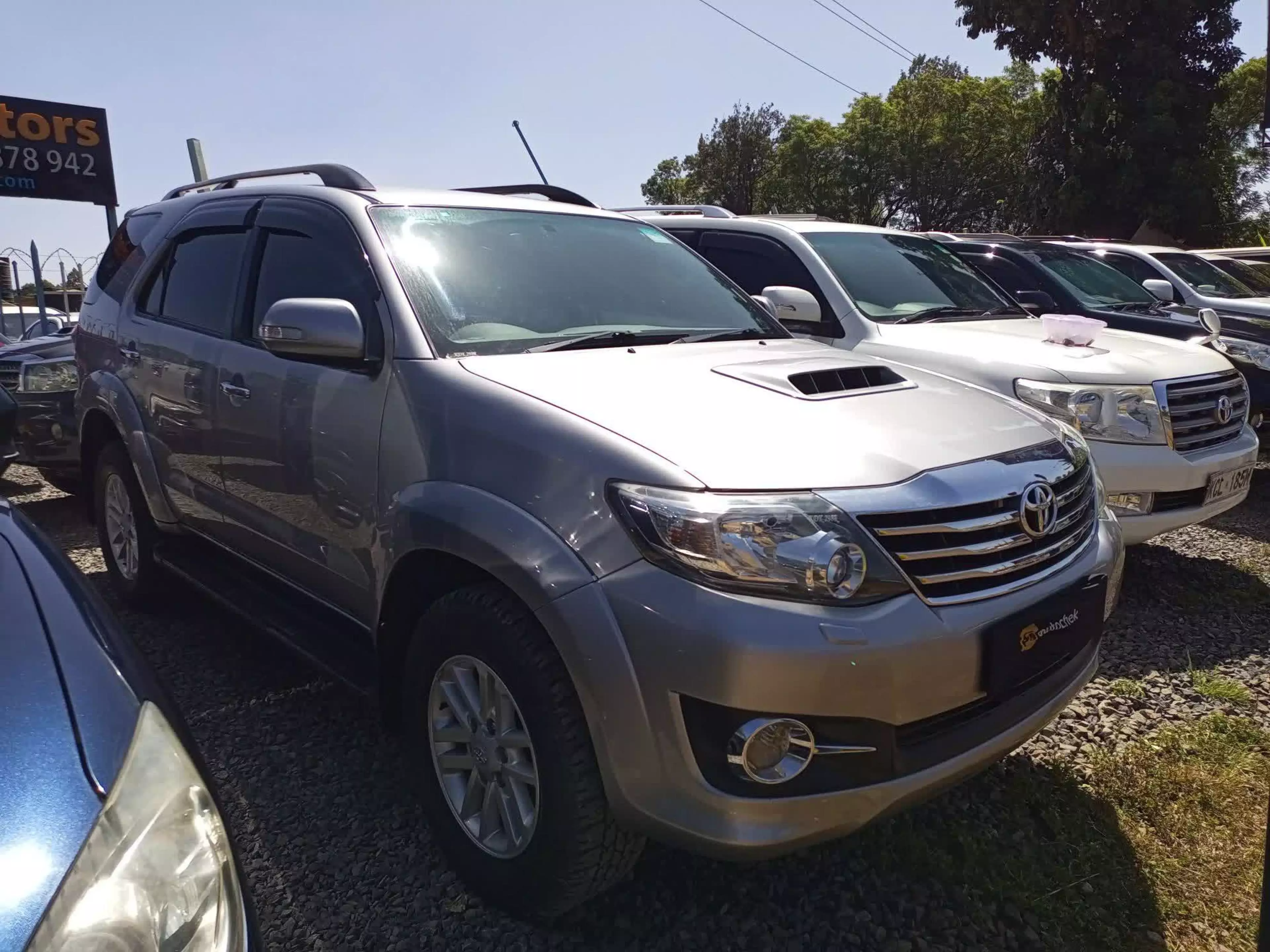 Toyota Fortuner - 2014