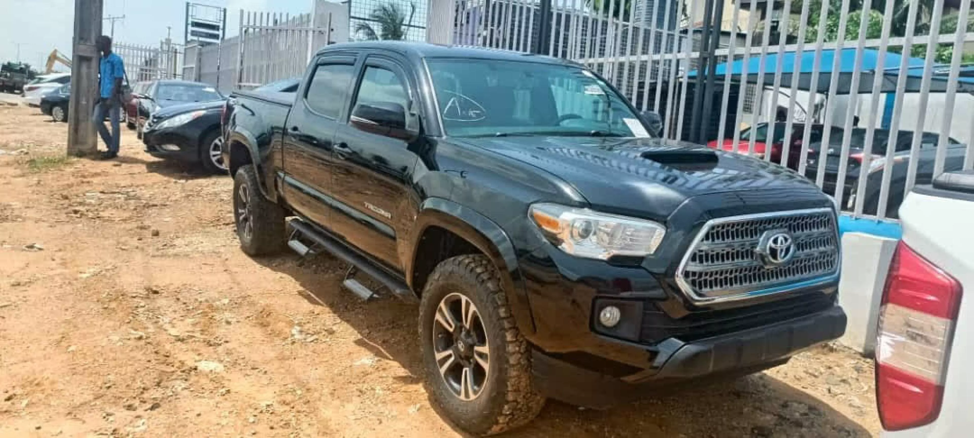 Toyota Tacoma - 2017