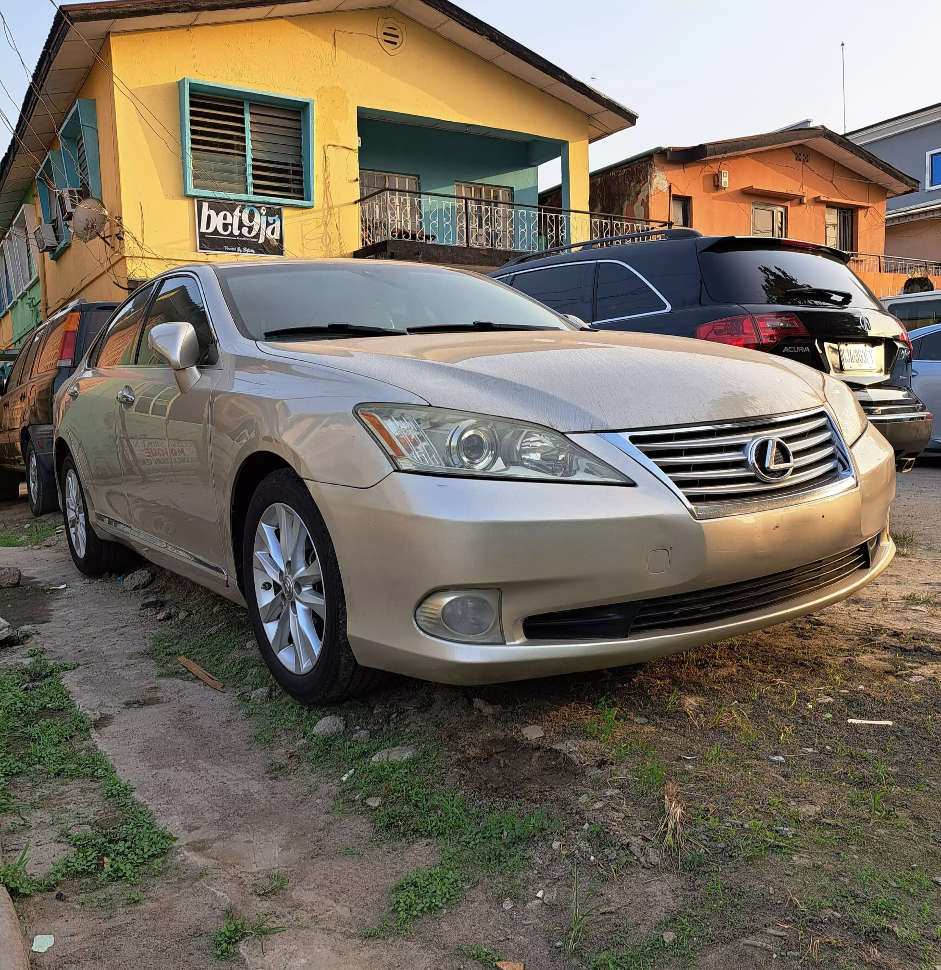 Lexus ES 350 - 2011