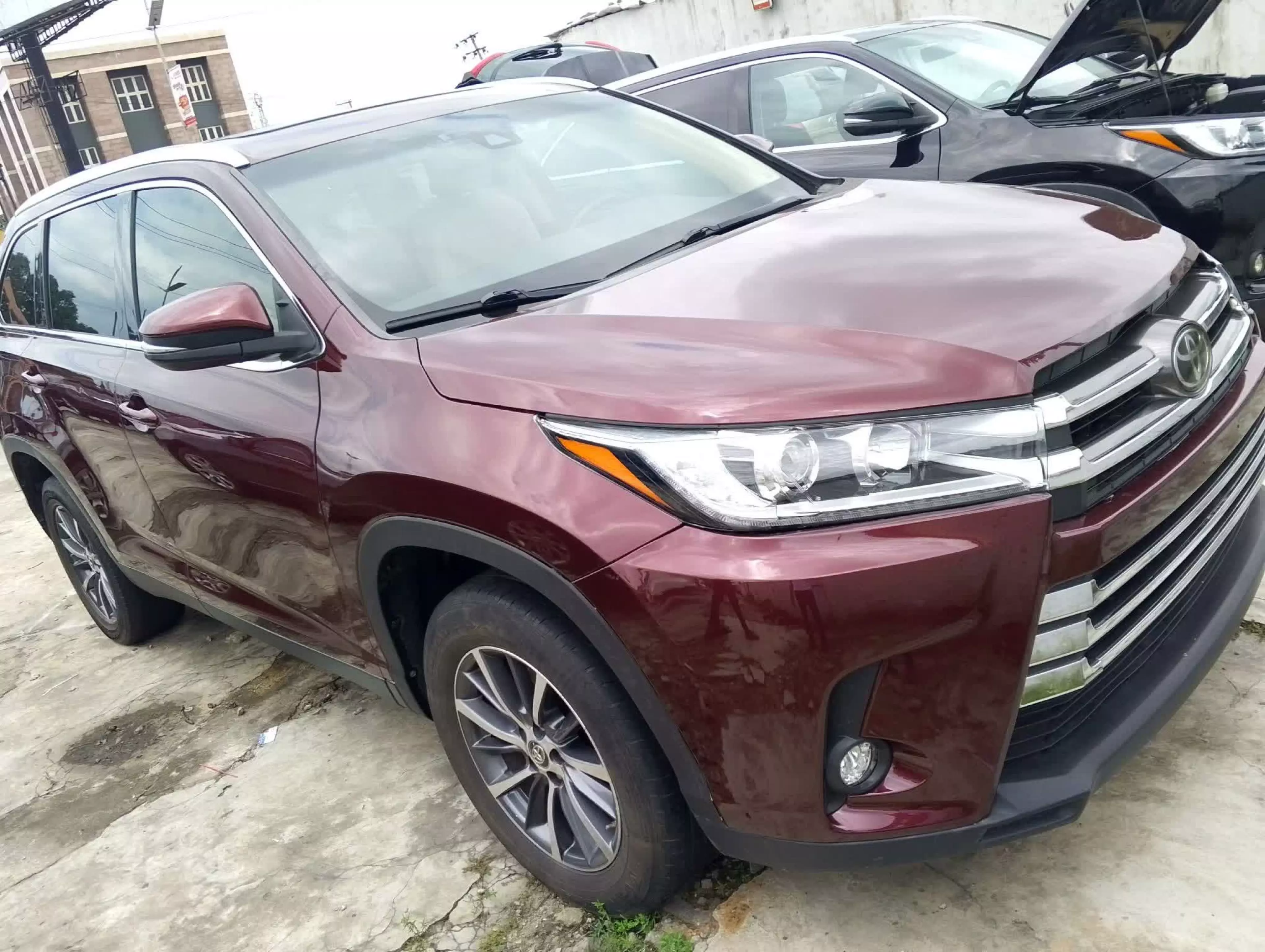 Toyota Highlander  - 2019