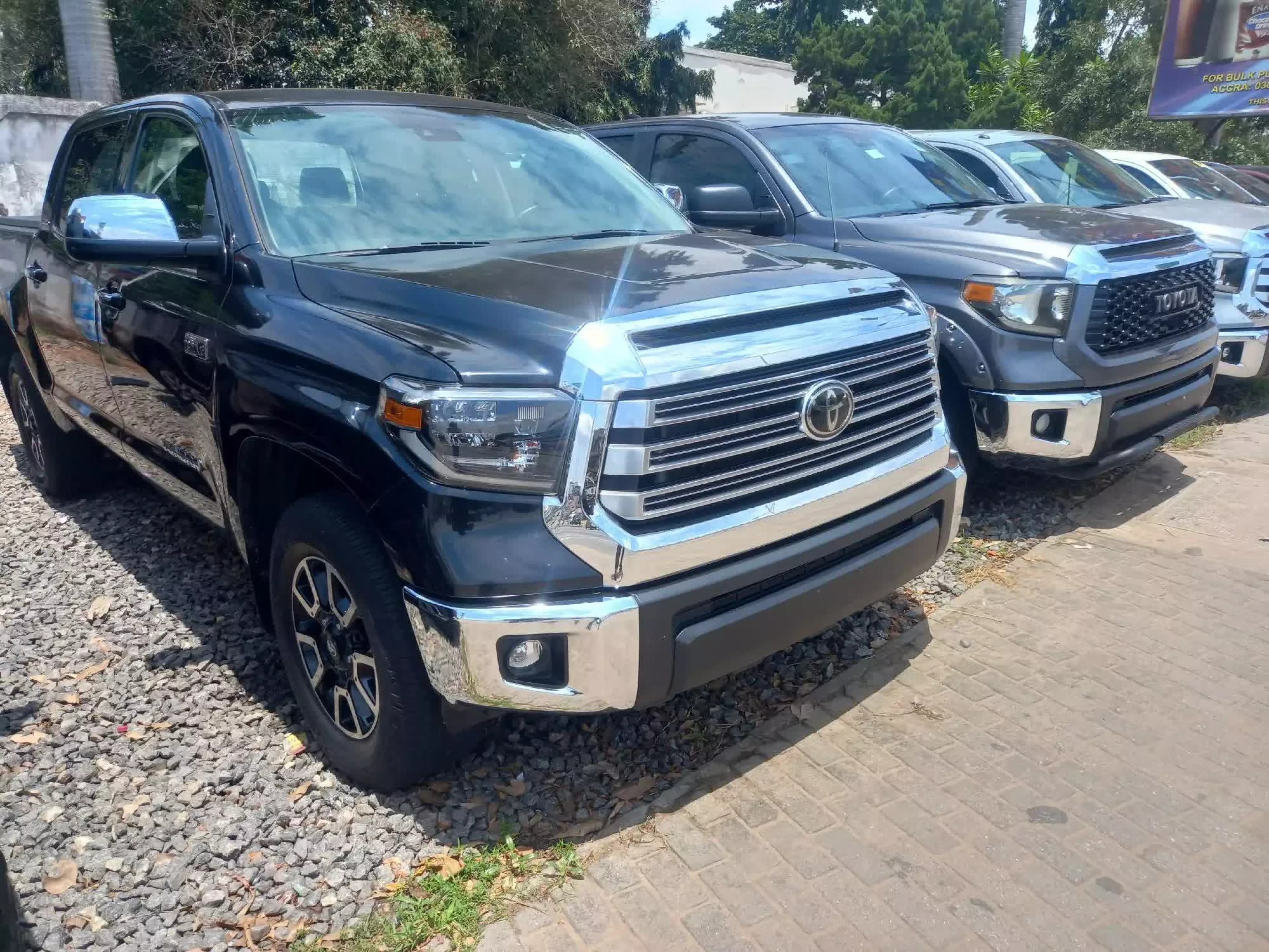 Toyota Tundra  - 2020