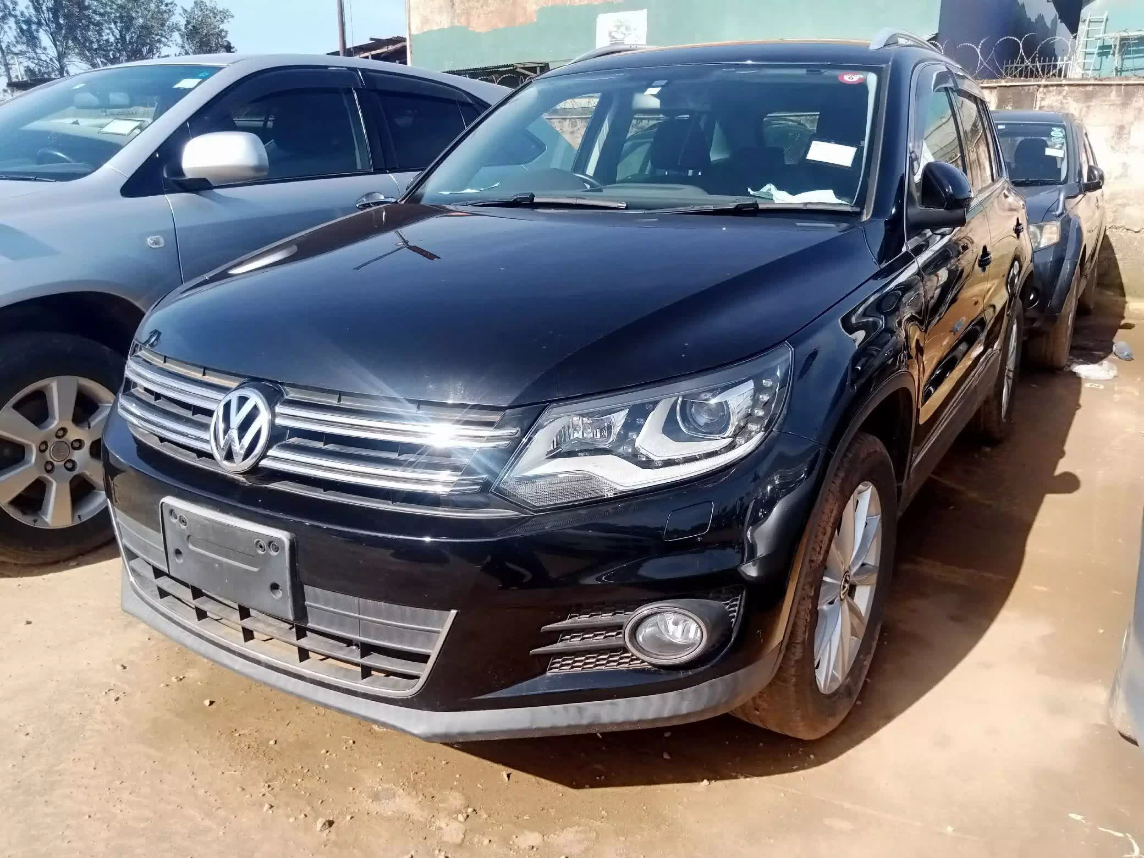 Volkswagen Tiguan  - 2010