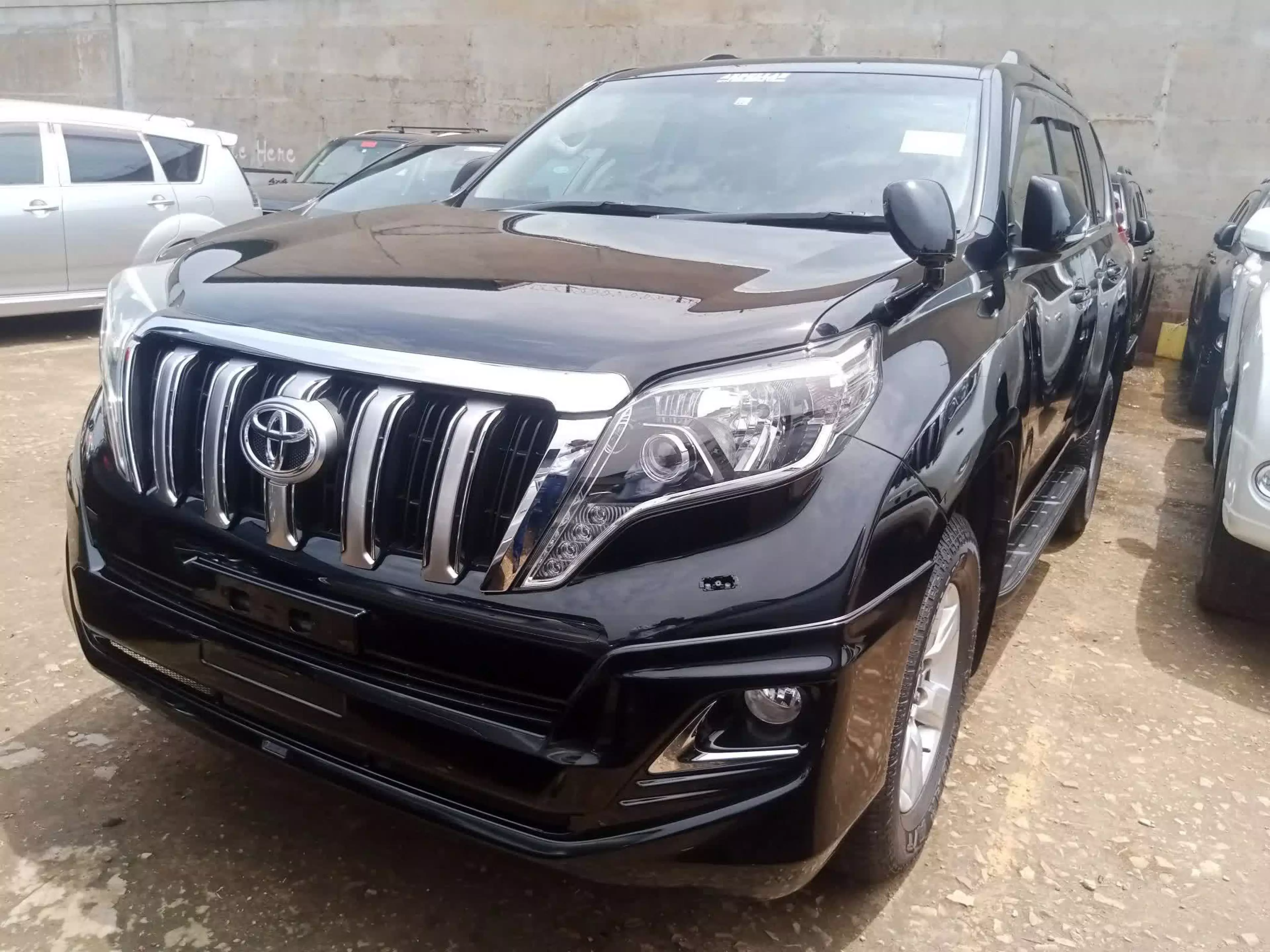 Toyota Land Cruiser Prado TX L  - 2014