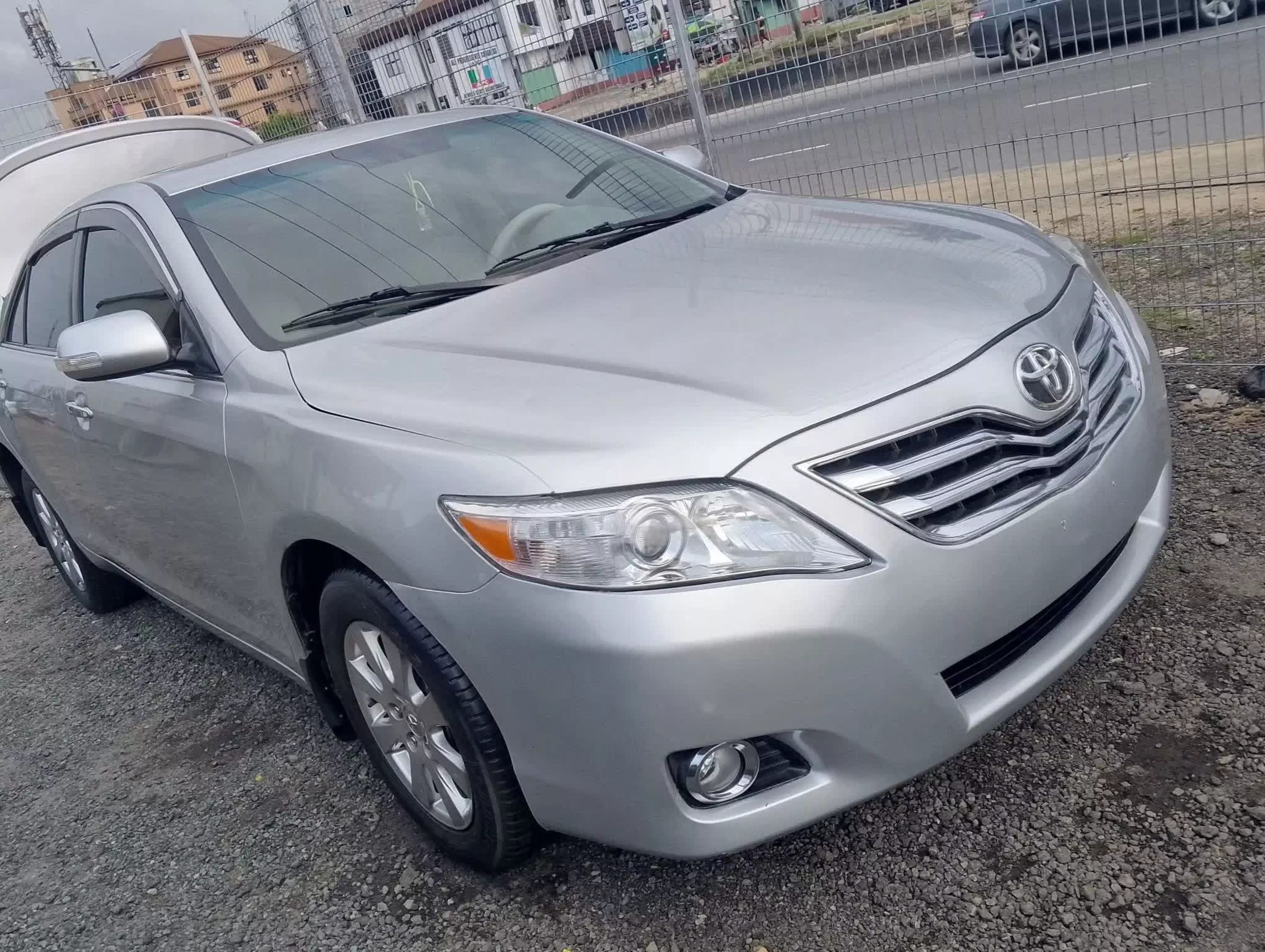 Toyota Camry  - 2010